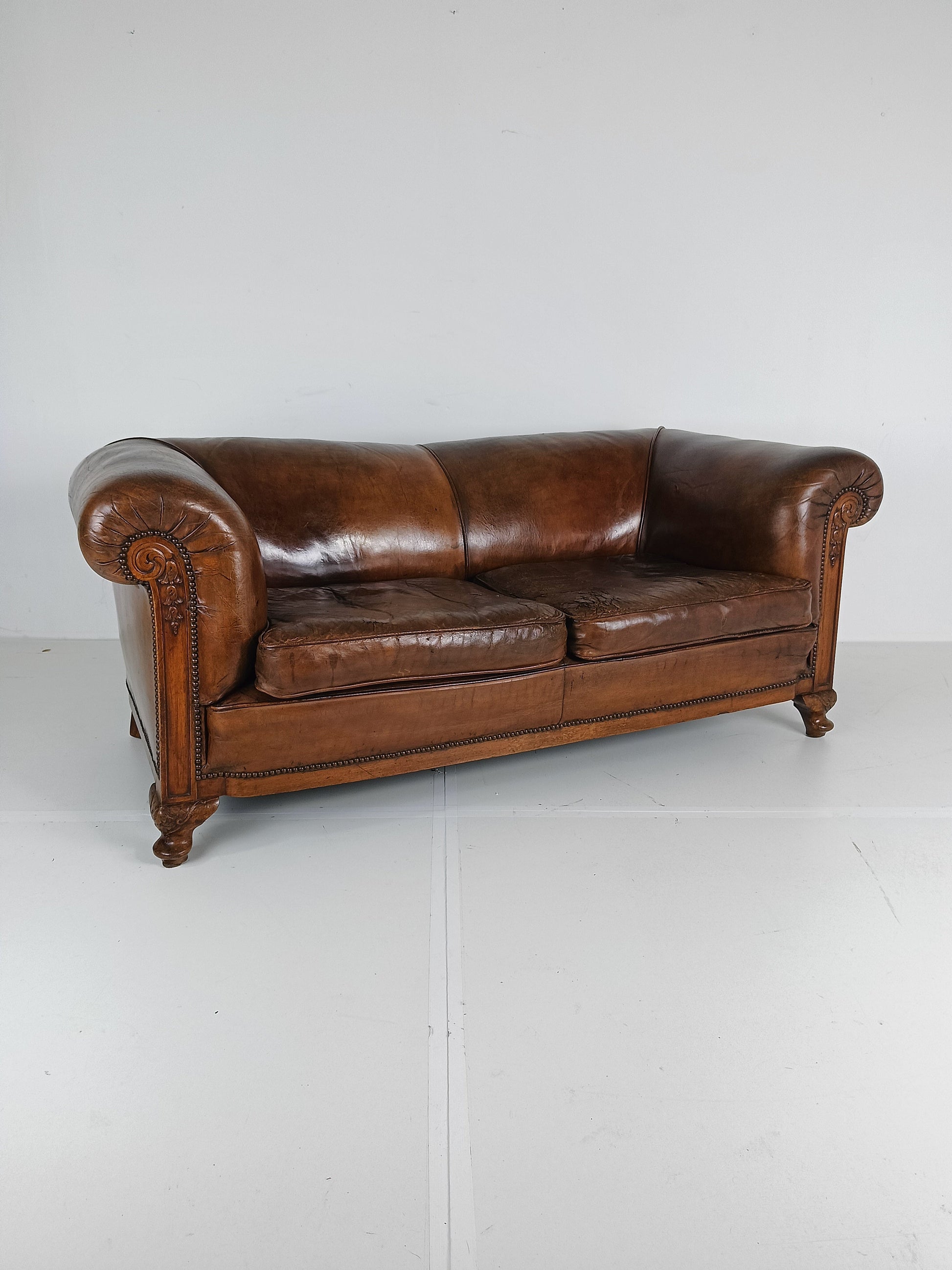 Beautiful Antique Patina Sheep Leather Sofa Beautiful Antique Patina Sheep Leather Sofa