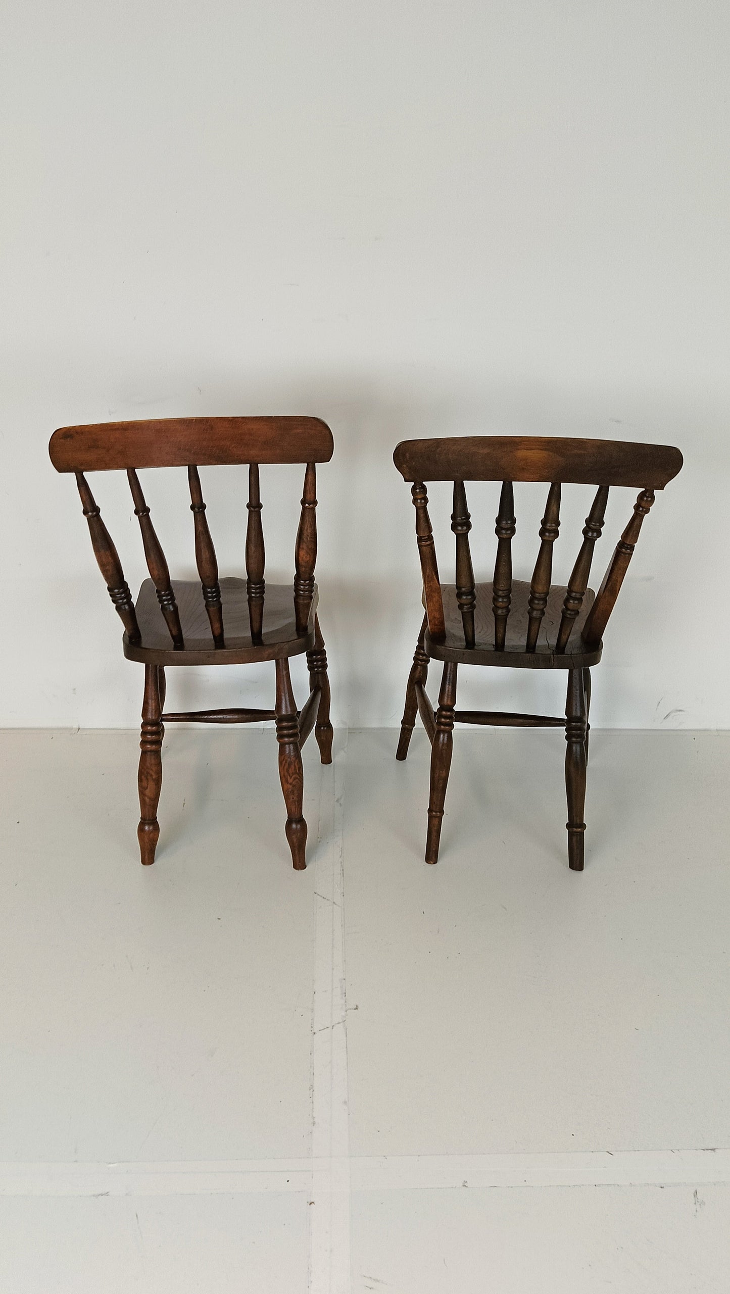 Beautiful Classic Snawdon Chair Set Beautiful Classic Snawdon Chair Set