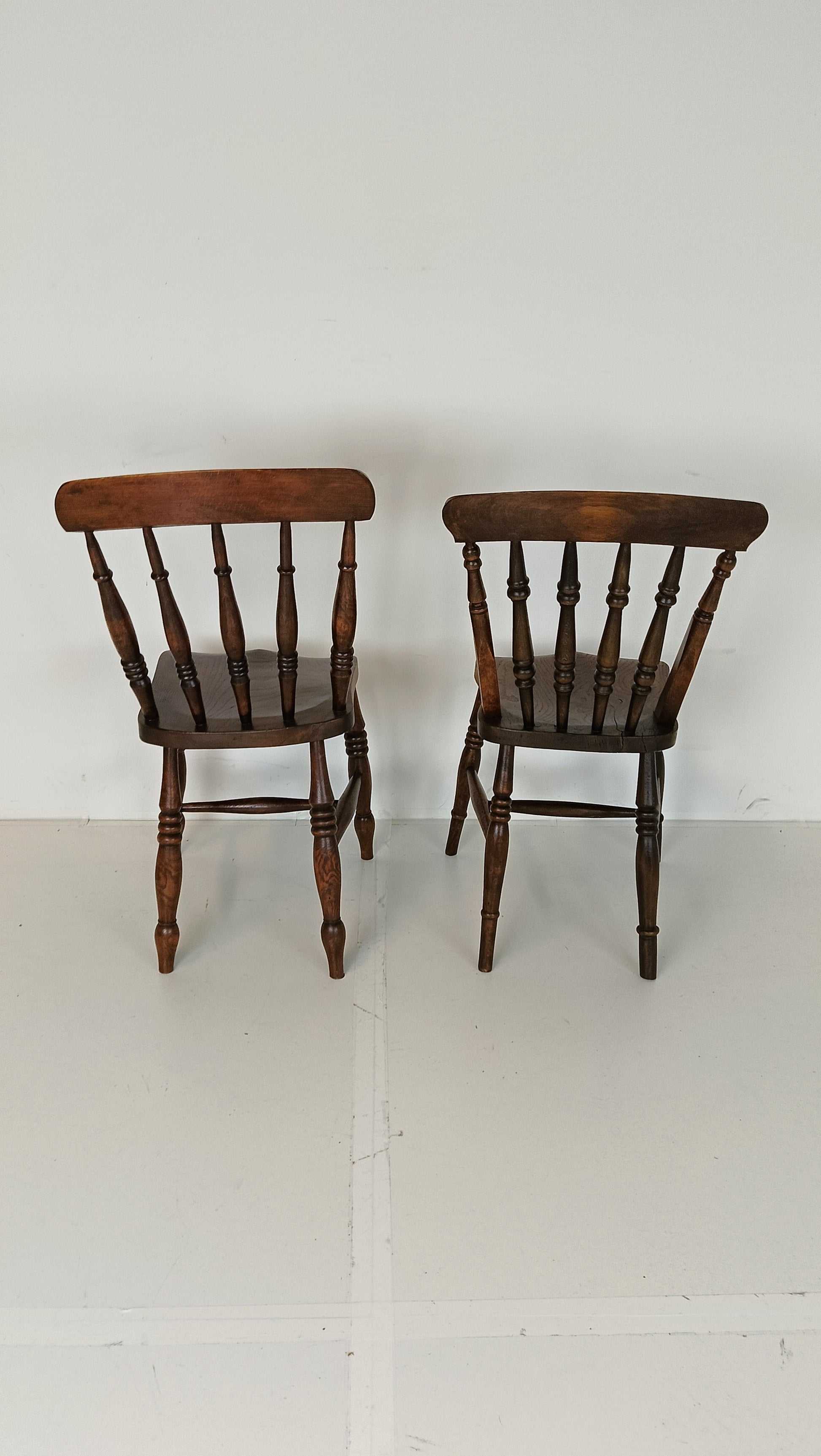 Beautiful Classic Snawdon Chair Set Beautiful Classic Snawdon Chair Set