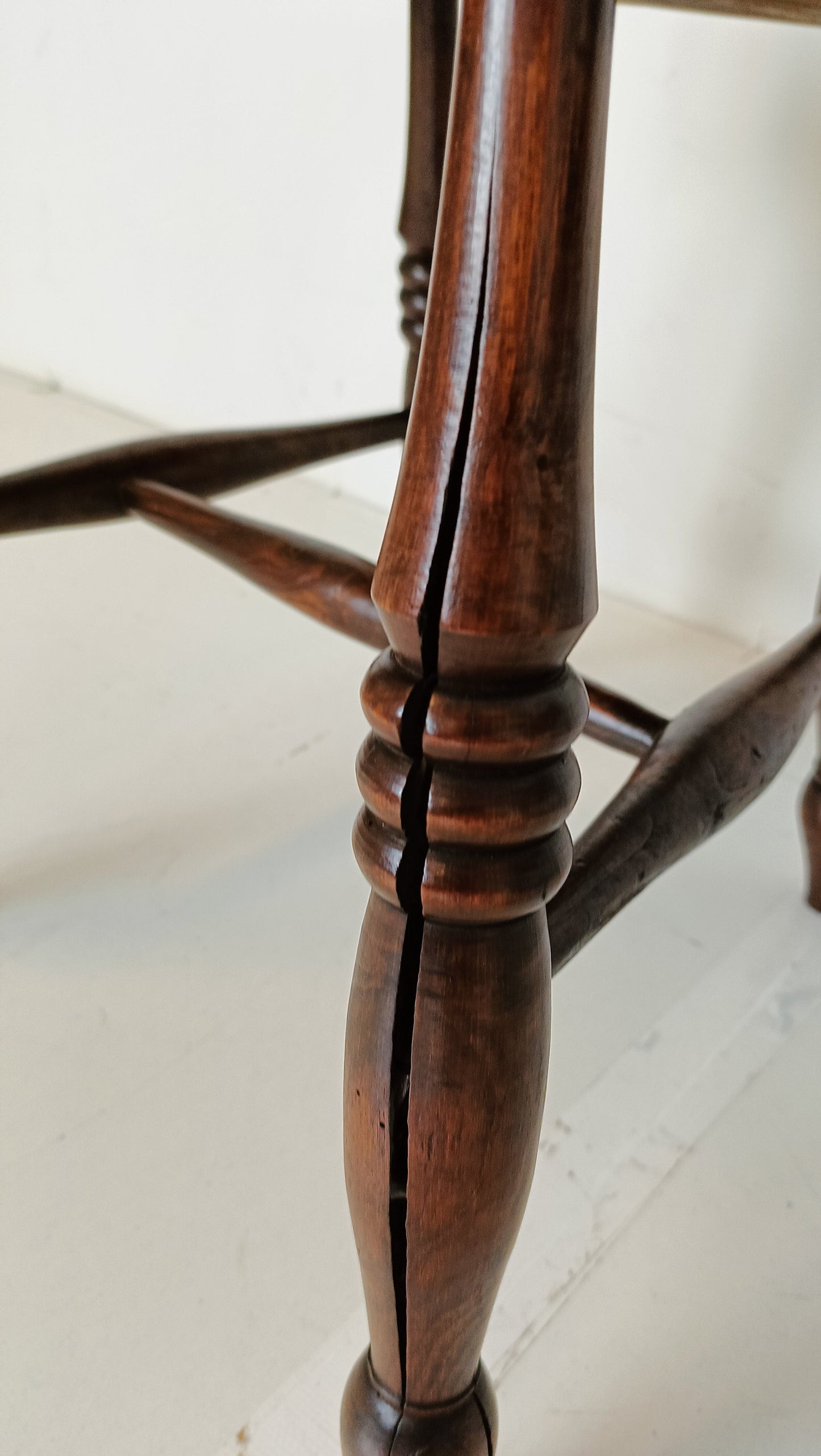 Beautiful Classic Snawdon Chair Set Beautiful Classic Snawdon Chair Set