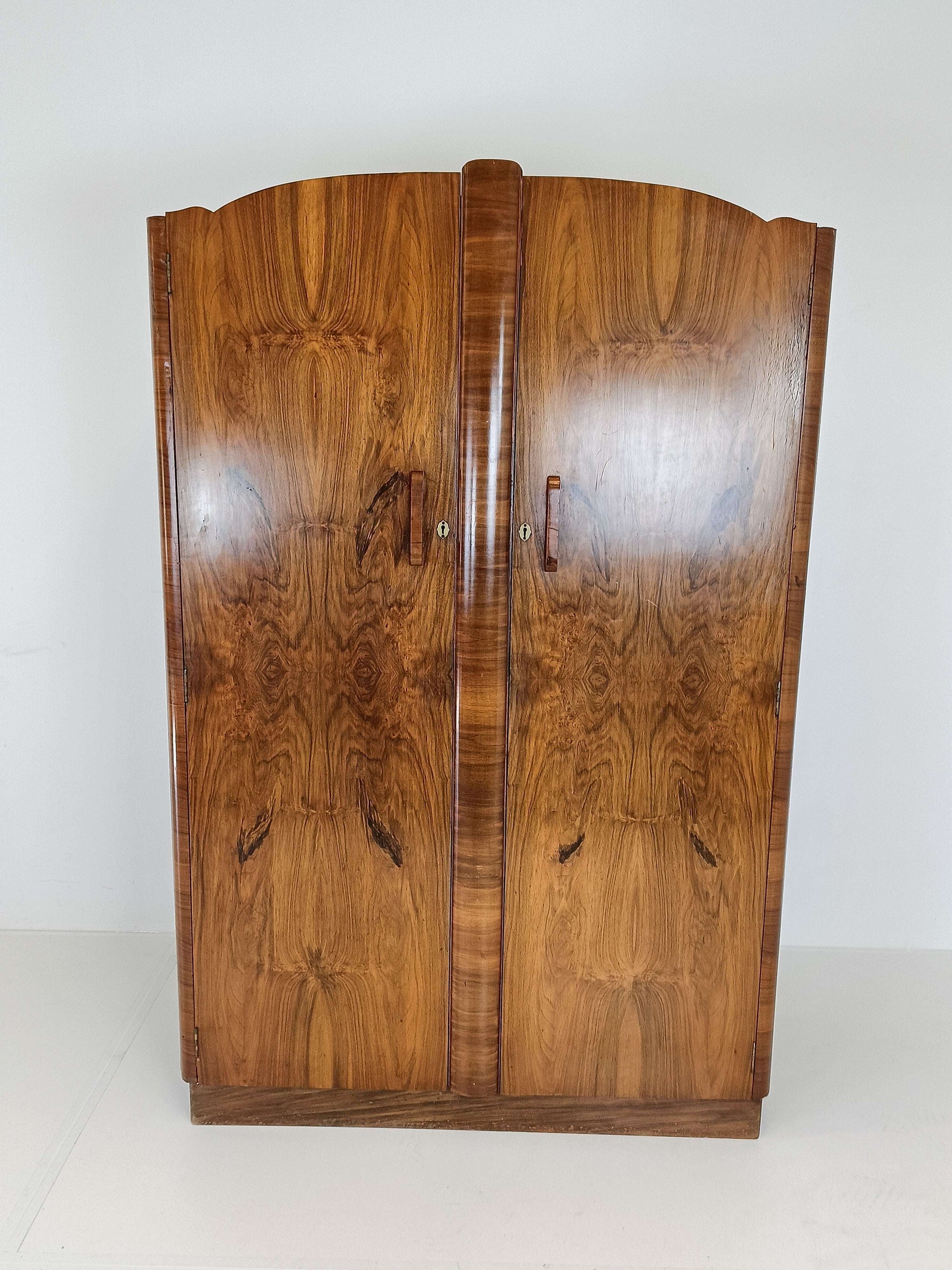Beautiful English Art Deco Burrnut Wardrobe Beautiful English Art Deco Burrnut Wardrobe