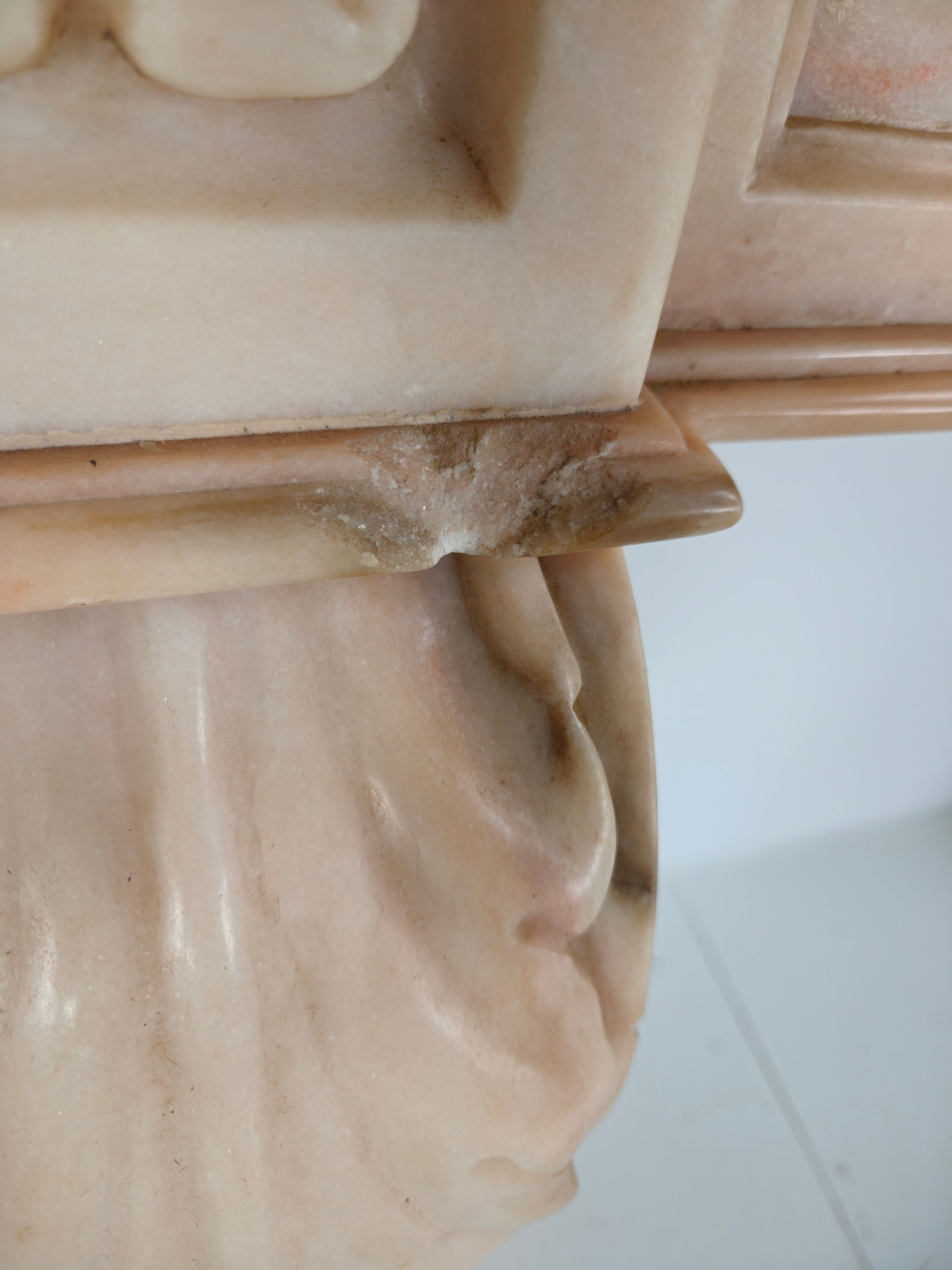 Beautiful Italian Marble Fireplace Mantel – Floral & Leaf Motif | c.1920 Beautiful Italian Marble Fireplace Mantel – Floral & Leaf Motif | c.1920