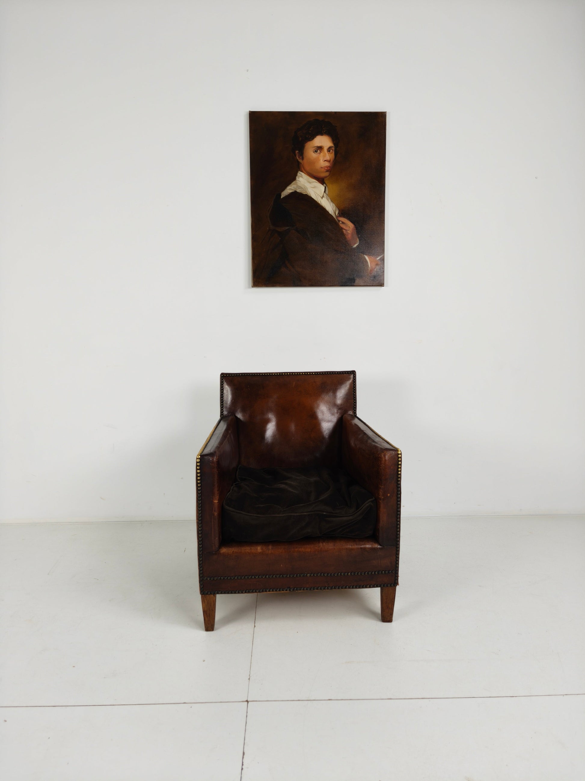 Beautiful Leather Club Chair – 1930s Beautiful Leather Club Chair – 1930s