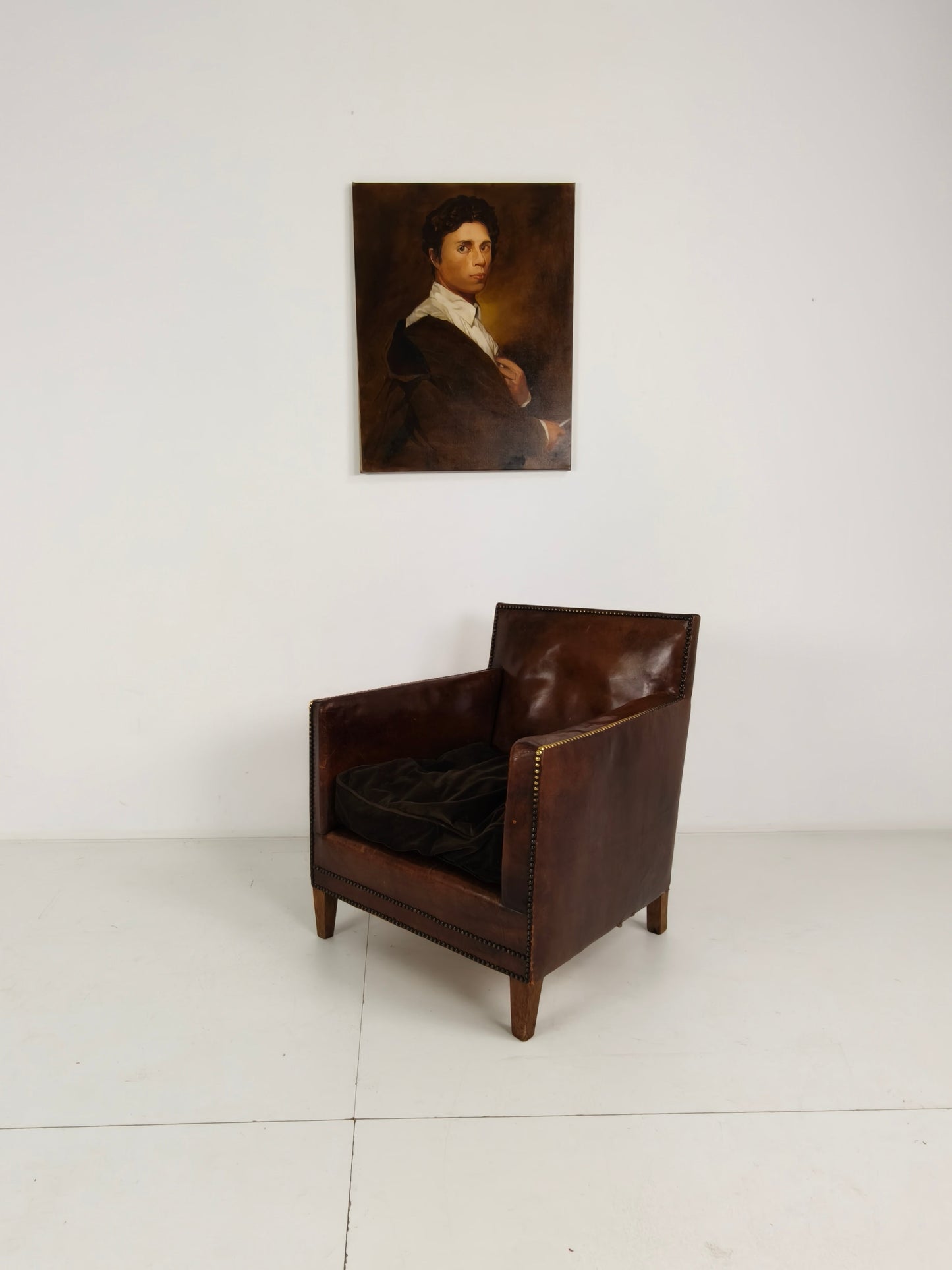 Beautiful Leather Club Chair – 1930s Beautiful Leather Club Chair – 1930s