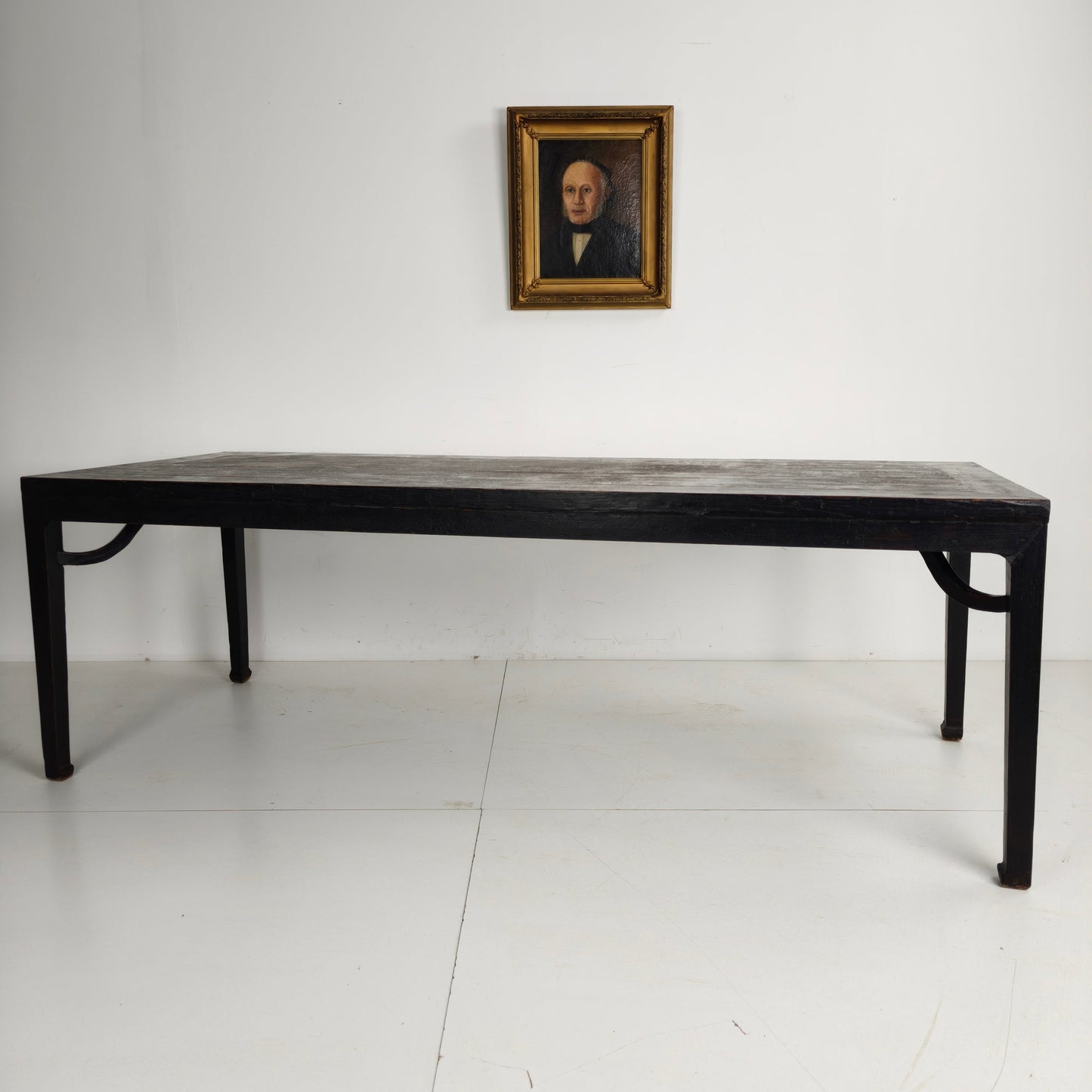 Black Chinese Qing Dining Table (230 cm) — Mid to Late 18th Century — Original Lacquer Black Chinese Qing Dining Table (230 cm) — Mid to Late 18th Century — Original Lacquer