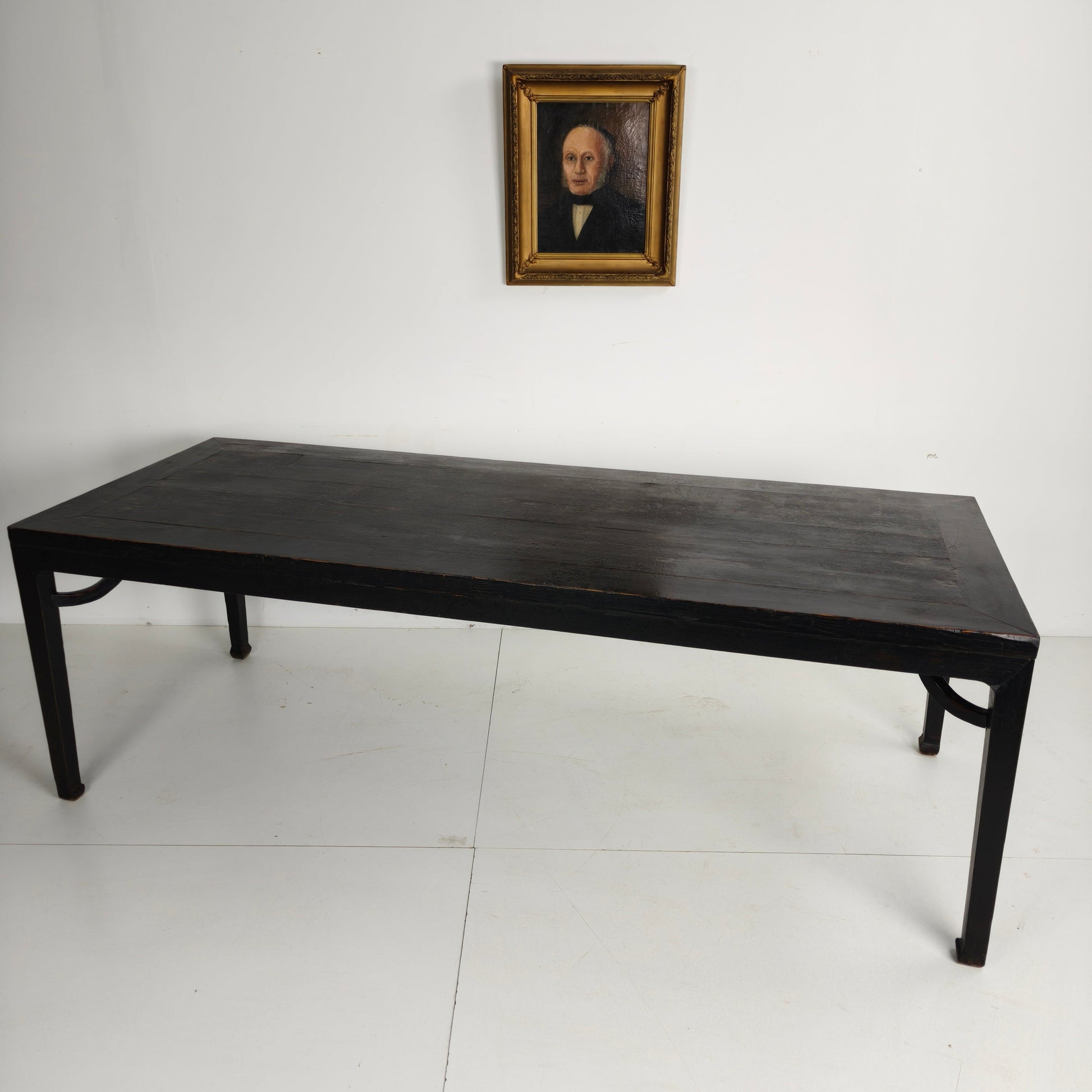 Black Chinese Qing Dining Table (230 cm) — Mid to Late 18th Century — Original Lacquer Black Chinese Qing Dining Table (230 cm) — Mid to Late 18th Century — Original Lacquer