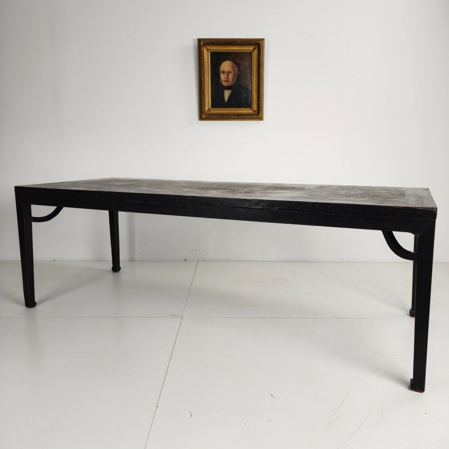Black Chinese Qing Dining Table (230 cm) — Mid to Late 18th Century — Original Lacquer Black Chinese Qing Dining Table (230 cm) — Mid to Late 18th Century — Original Lacquer