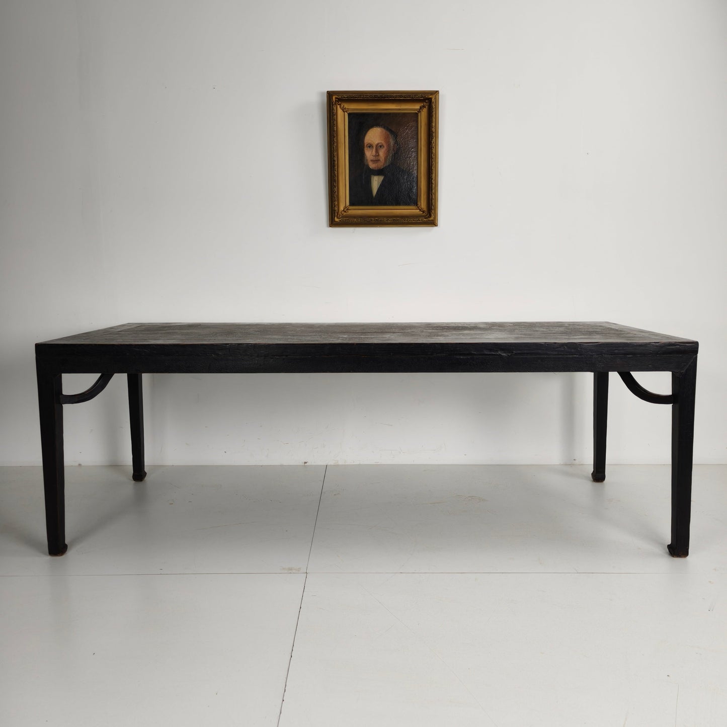 Black Chinese Qing Dining Table (230 cm) — Mid to Late 18th Century — Original Lacquer Black Chinese Qing Dining Table (230 cm) — Mid to Late 18th Century — Original Lacquer