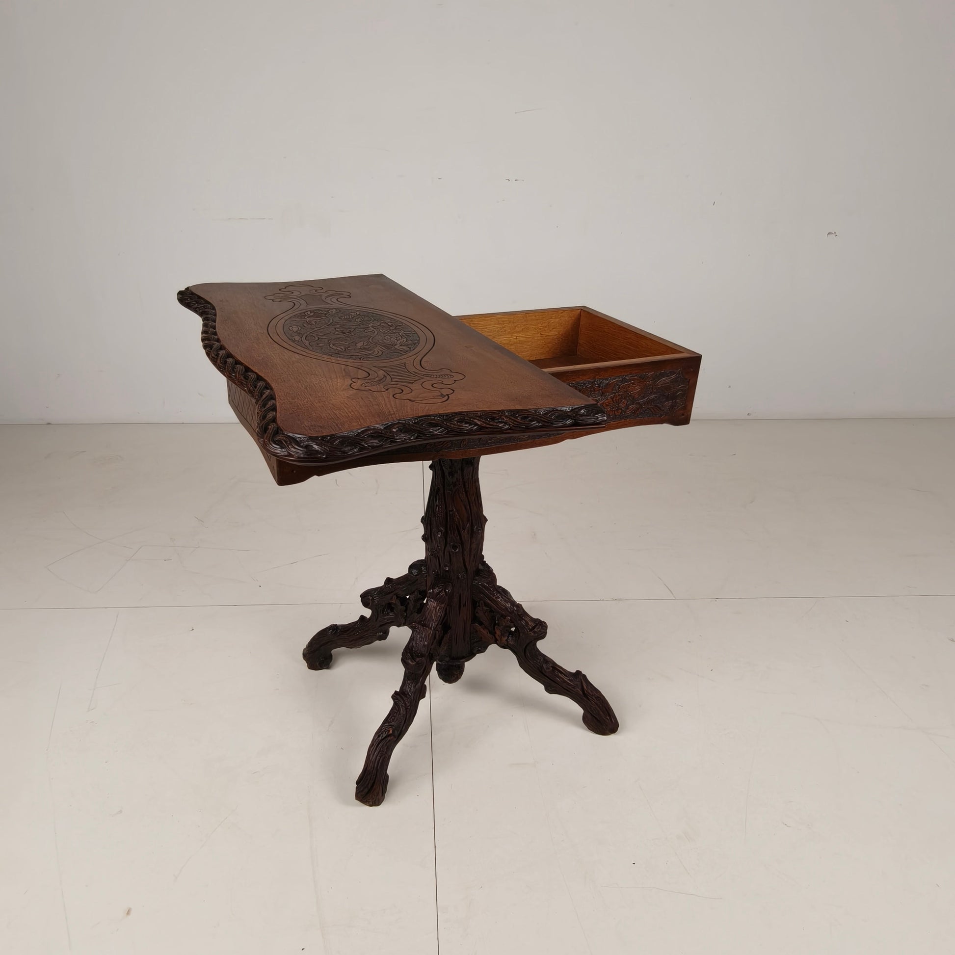 Black Forest Card Table by Horrix – 1880 Black Forest Card Table by Horrix – 1880
