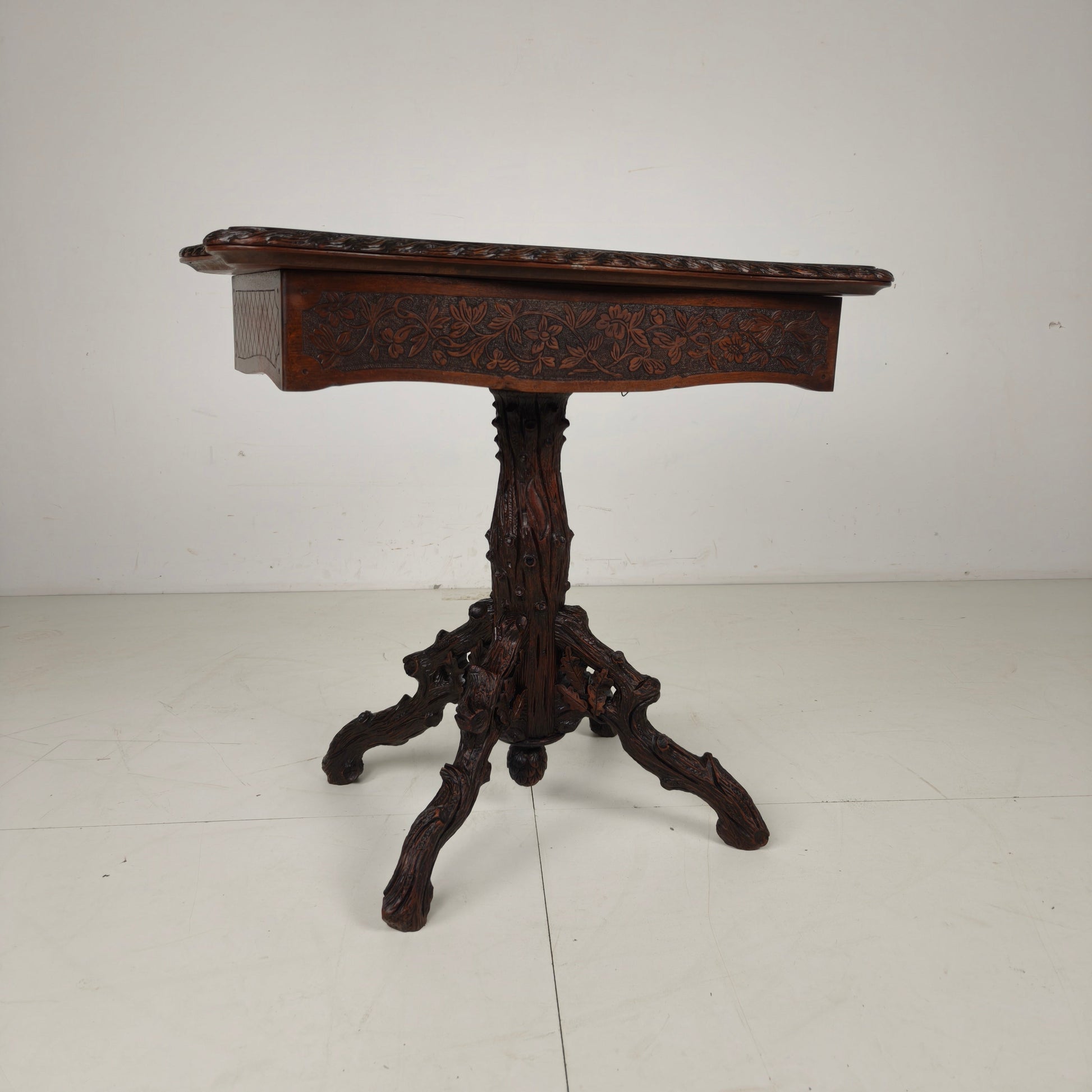 Black Forest Card Table by Horrix – 1880 Black Forest Card Table by Horrix – 1880