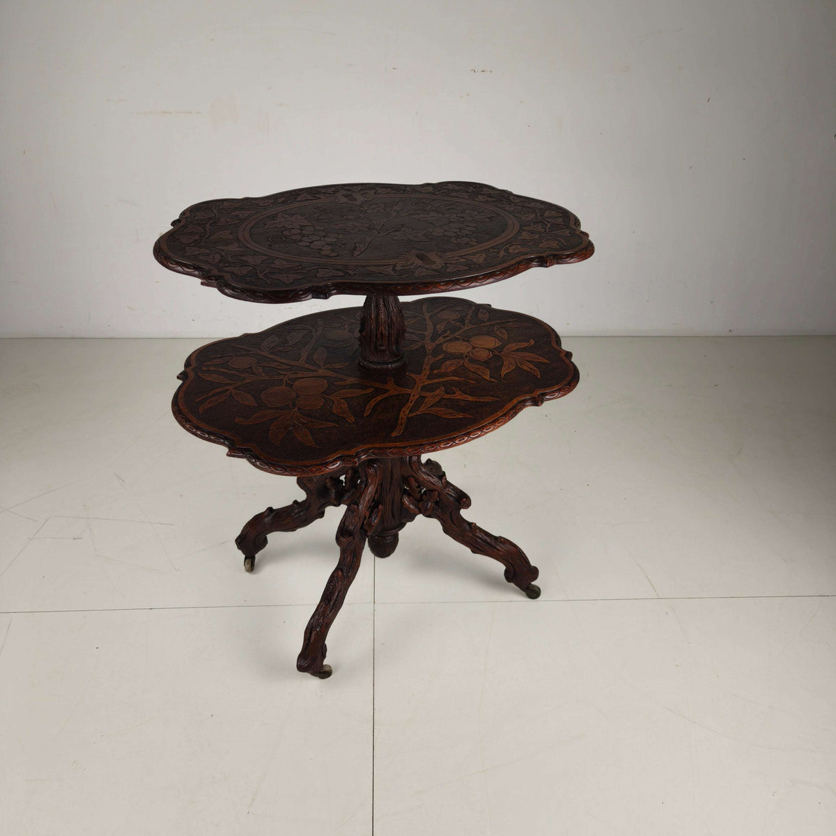 Black Forest Étagère by Horrix – Late 19th Century Black Forest Étagère by Horrix – Late 19th Century
