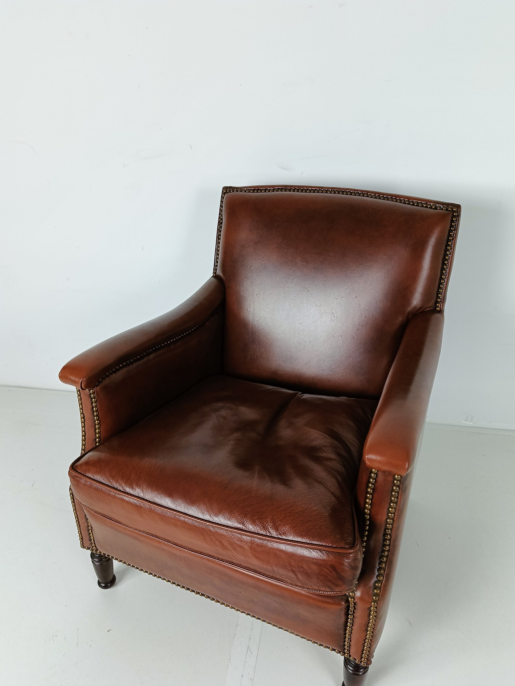 Bovine Leather Classic Design Bovine Leather Classic Design
