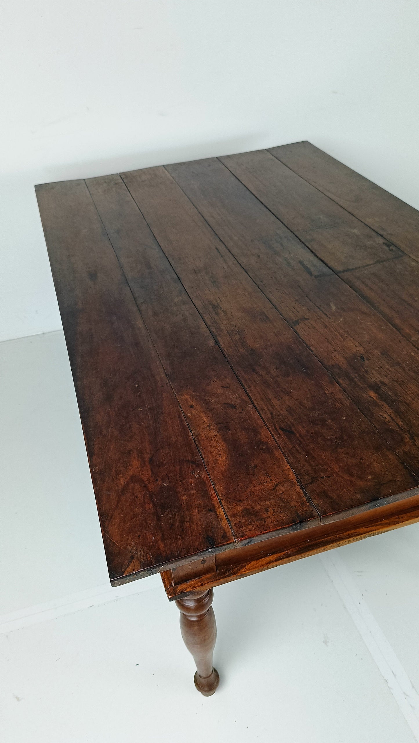 Charming Antique Coffee Table Charming Antique Coffee Table