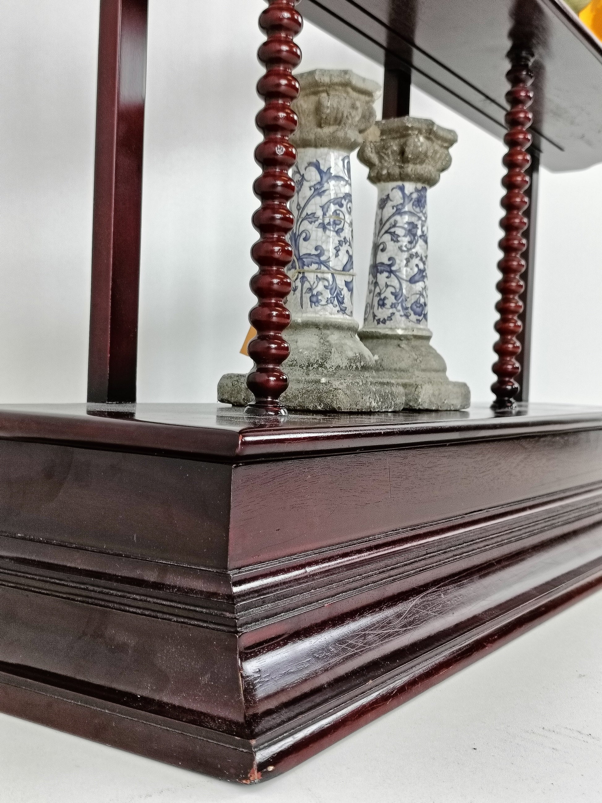 Charming Plate Rack/ Display Cabinet Charming Plate Rack/ Display Cabinet