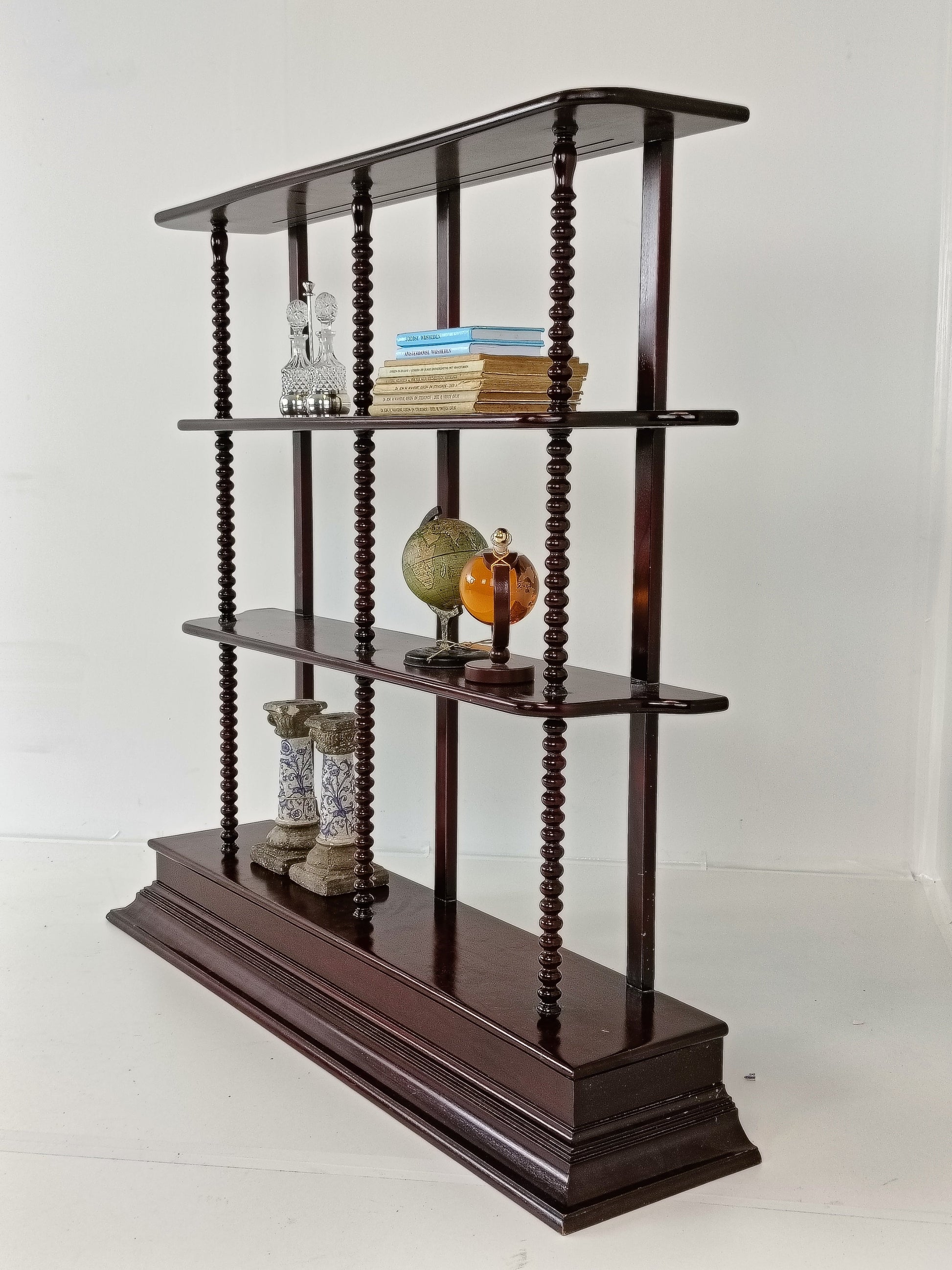 Charming Plate Rack/ Display Cabinet Charming Plate Rack/ Display Cabinet