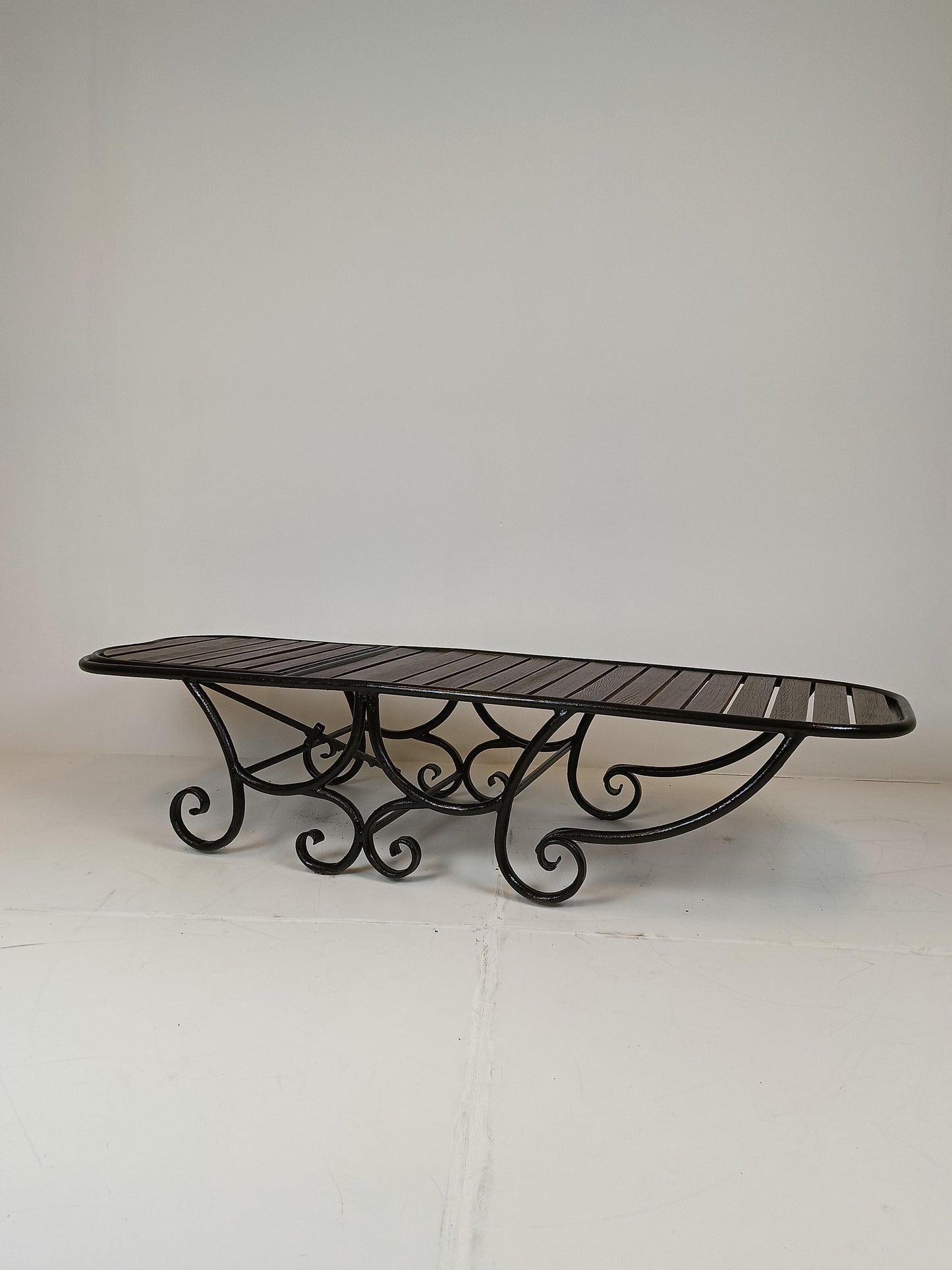 Classic Italian Daybed (2) Classic Italian Daybed (2)