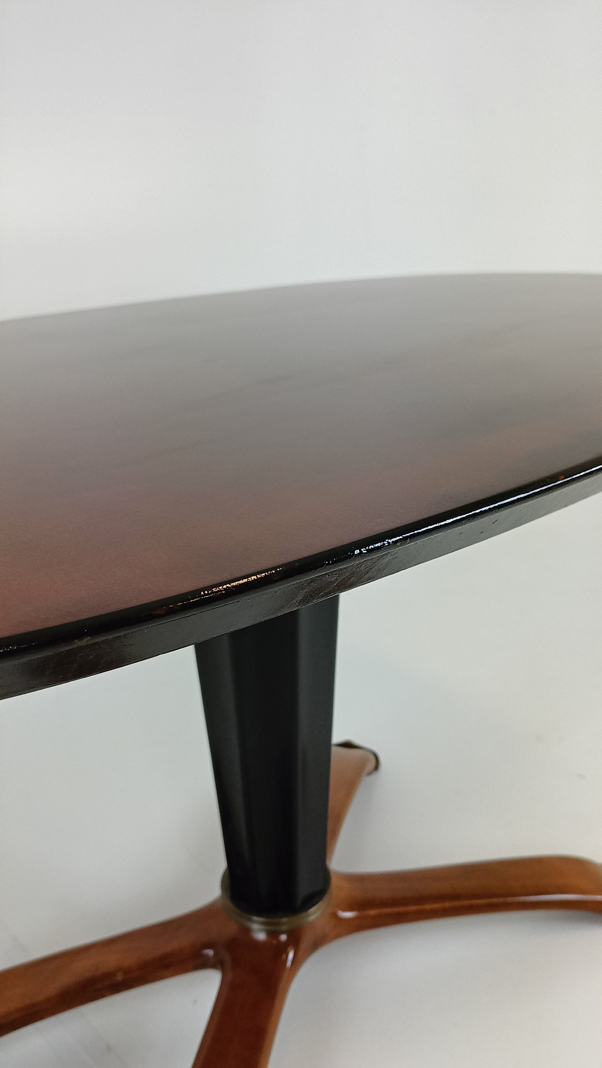 Classic Vintage Italian Table Classic Vintage Italian Table