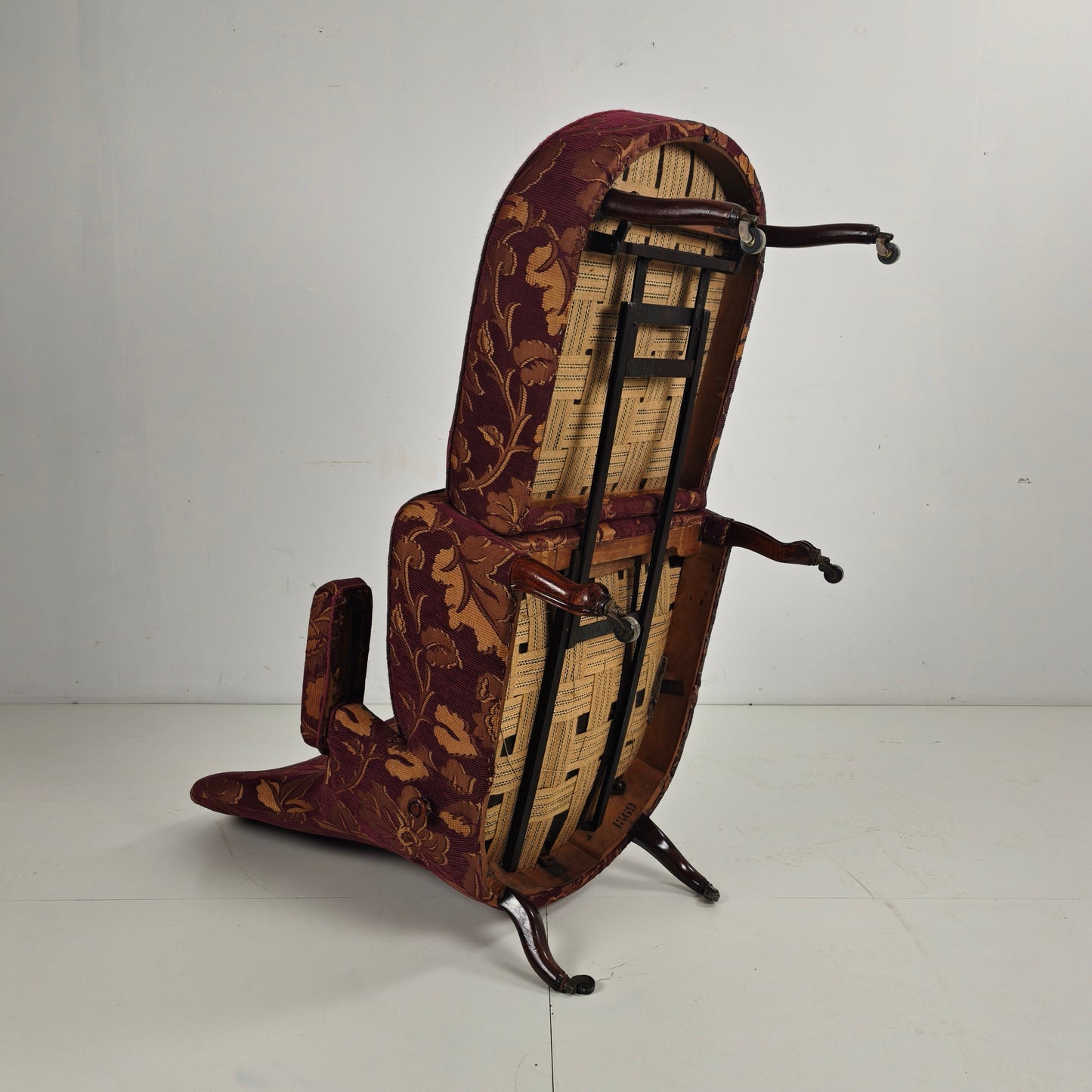 Early 20th-Century Adjustable Reclining Armchair by Drevette L.M., circa 1900–1920 Early 20th-Century Adjustable Reclining Armchair by Drevette L.M., circa 1900–1920