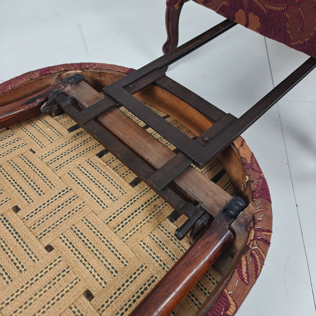 Early 20th-Century Adjustable Reclining Armchair by Drevette L.M., circa 1900–1920 Early 20th-Century Adjustable Reclining Armchair by Drevette L.M., circa 1900–1920