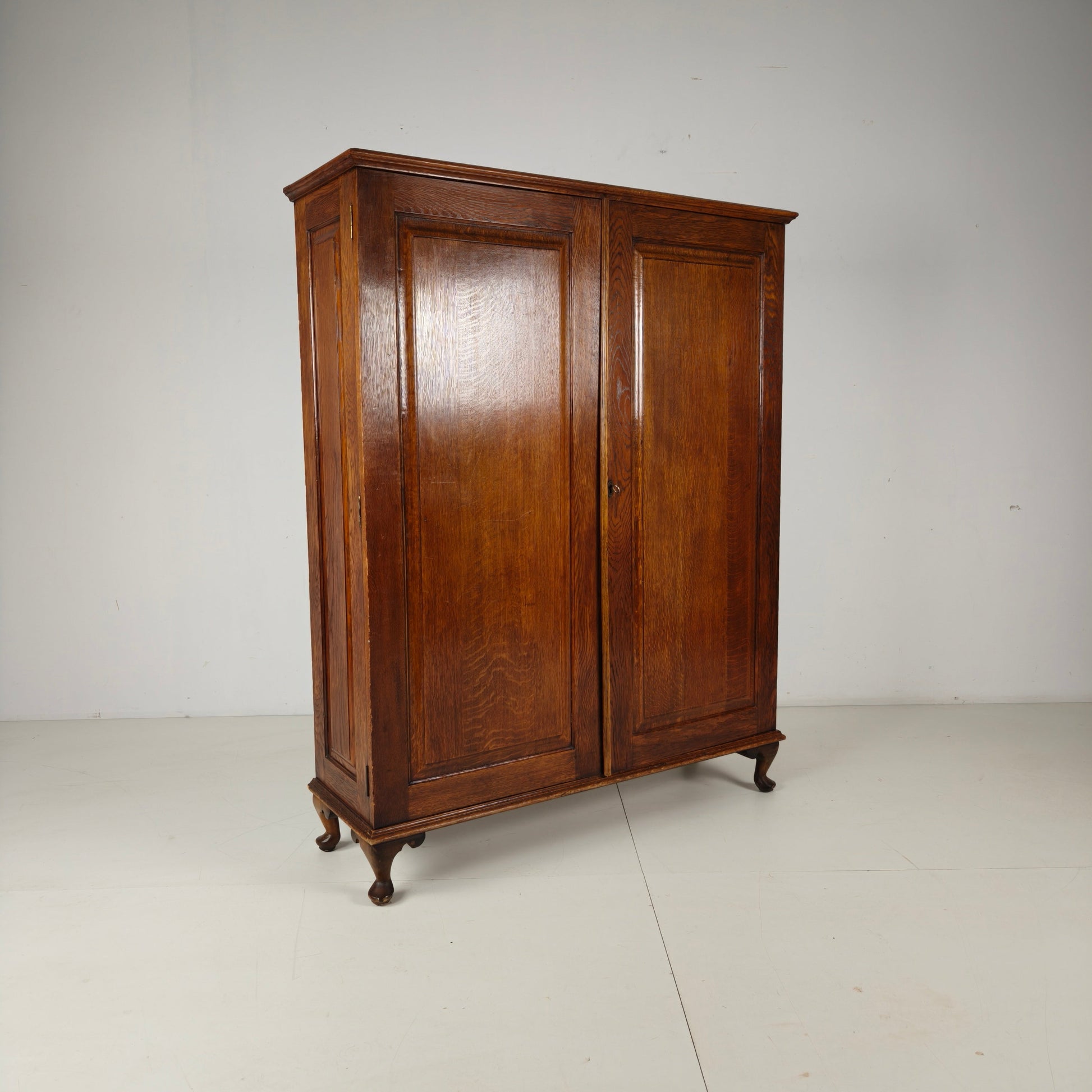 Early 20th Century Art deco Wardrobe by Innovation Ingenuities Ltd Early 20th Century Art deco Wardrobe by Innovation Ingenuities Ltd