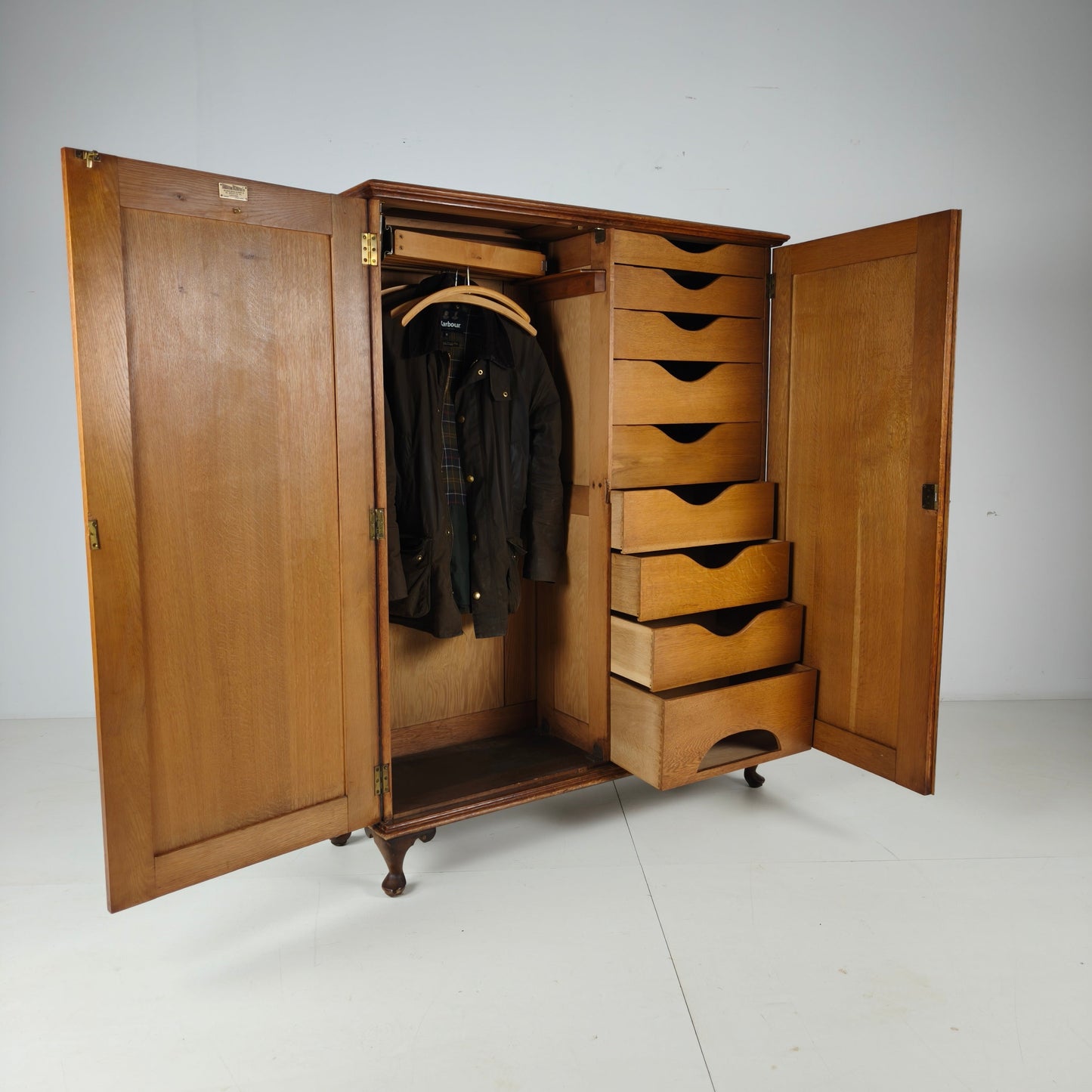 Early 20th Century Art deco Wardrobe by Innovation Ingenuities Ltd Early 20th Century Art deco Wardrobe by Innovation Ingenuities Ltd