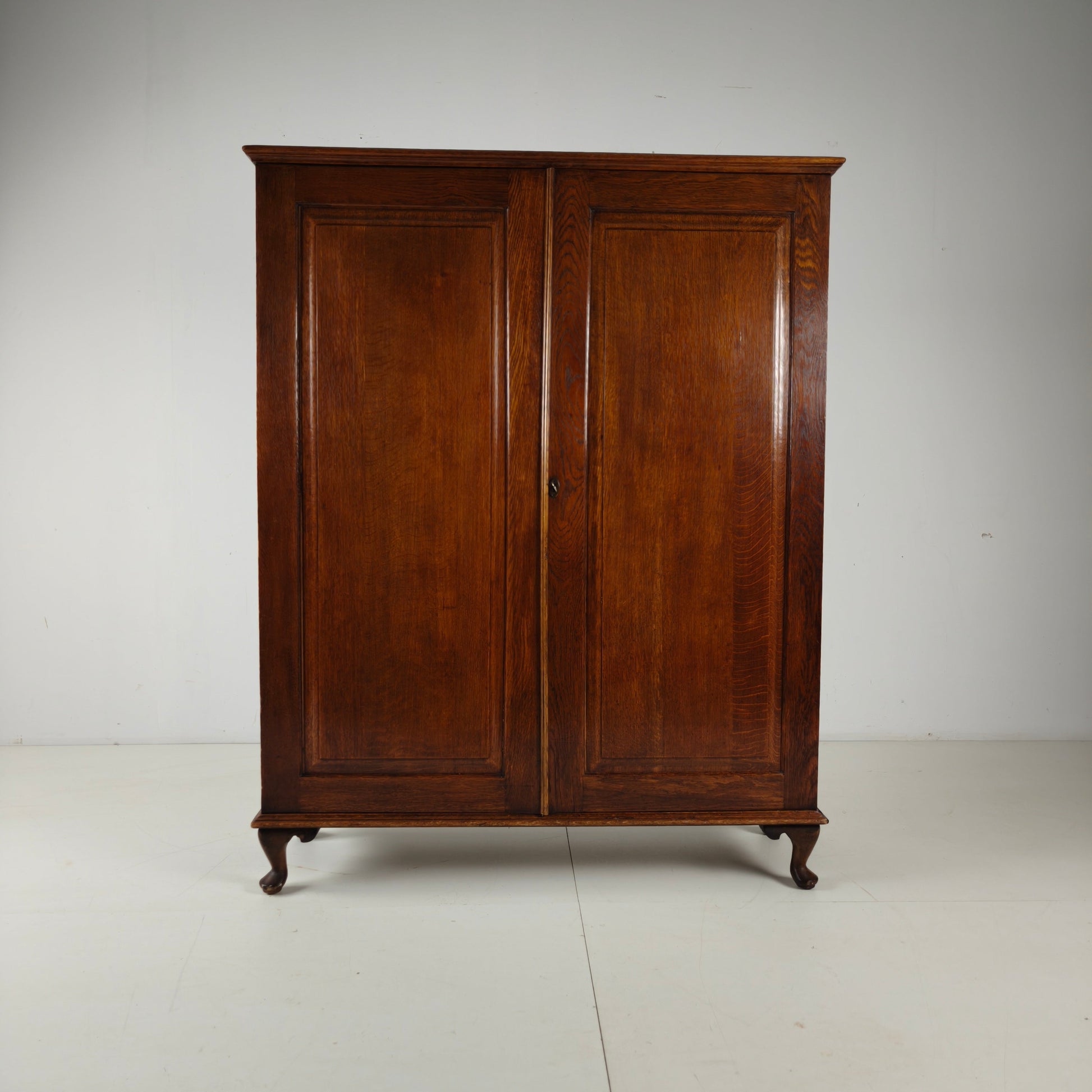 Early 20th Century Art deco Wardrobe by Innovation Ingenuities Ltd Early 20th Century Art deco Wardrobe by Innovation Ingenuities Ltd