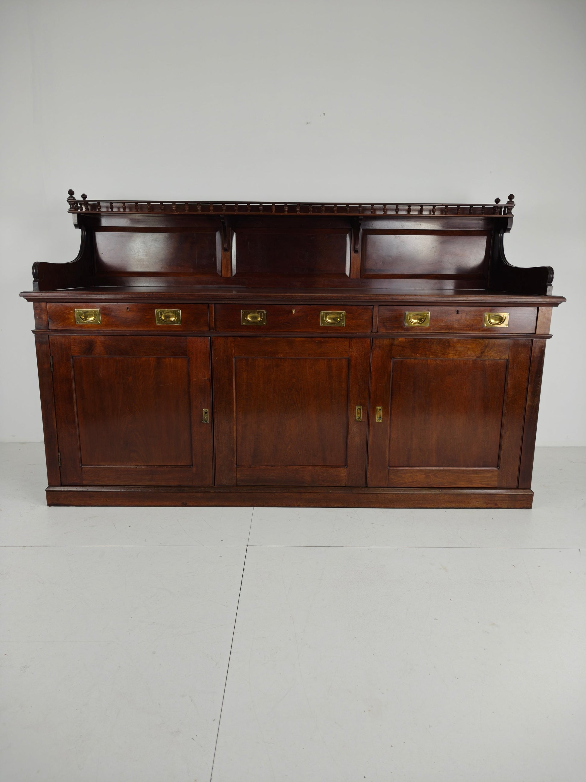 Early 20th-Century English Mahogany Dresser / Sideboard – Brass Campaign Hardware Early 20th-Century English Mahogany Dresser / Sideboard – Brass Campaign Hardware