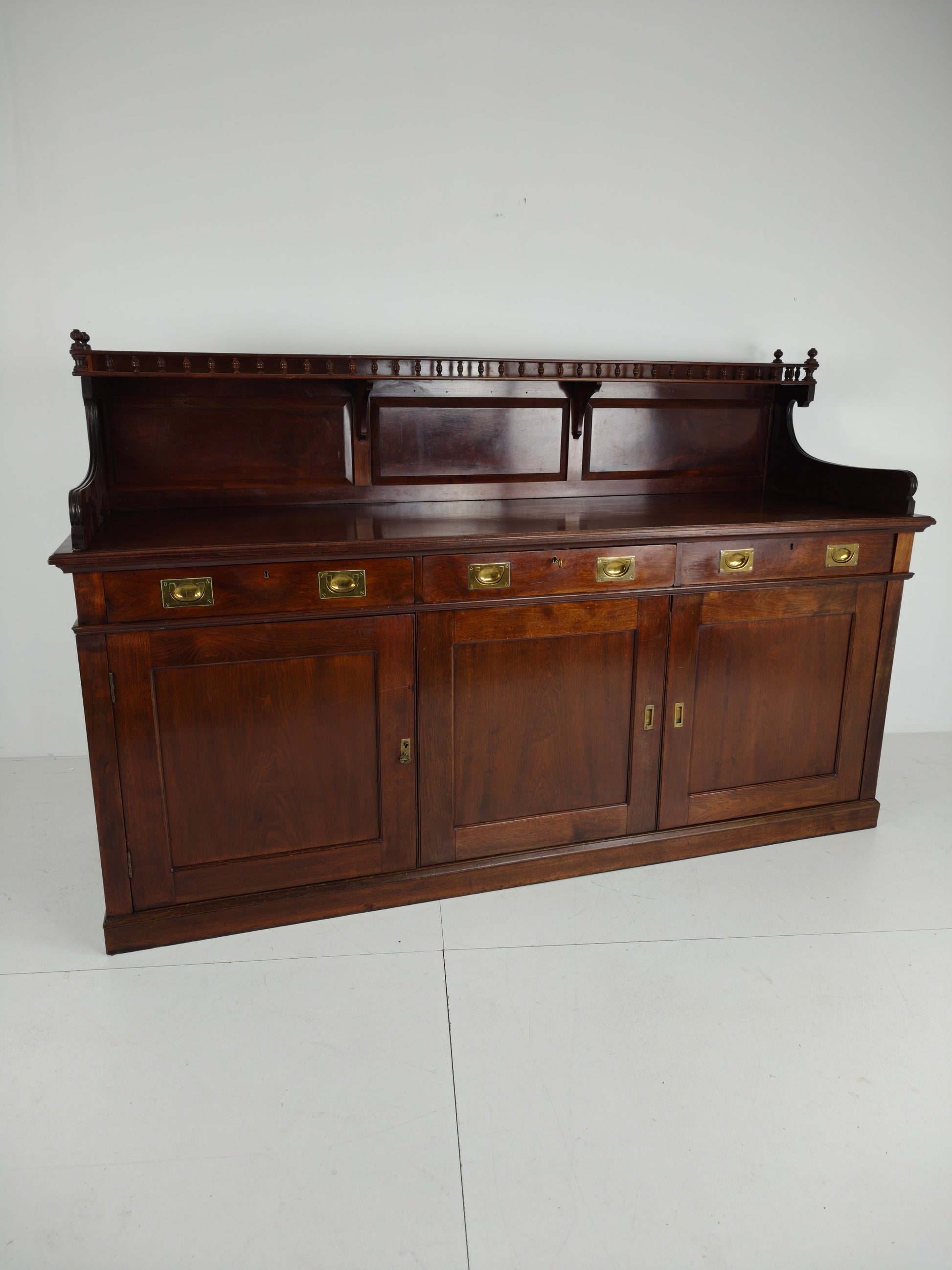 Early 20th-Century English Mahogany Dresser / Sideboard – Brass Campaign Hardware Early 20th-Century English Mahogany Dresser / Sideboard – Brass Campaign Hardware