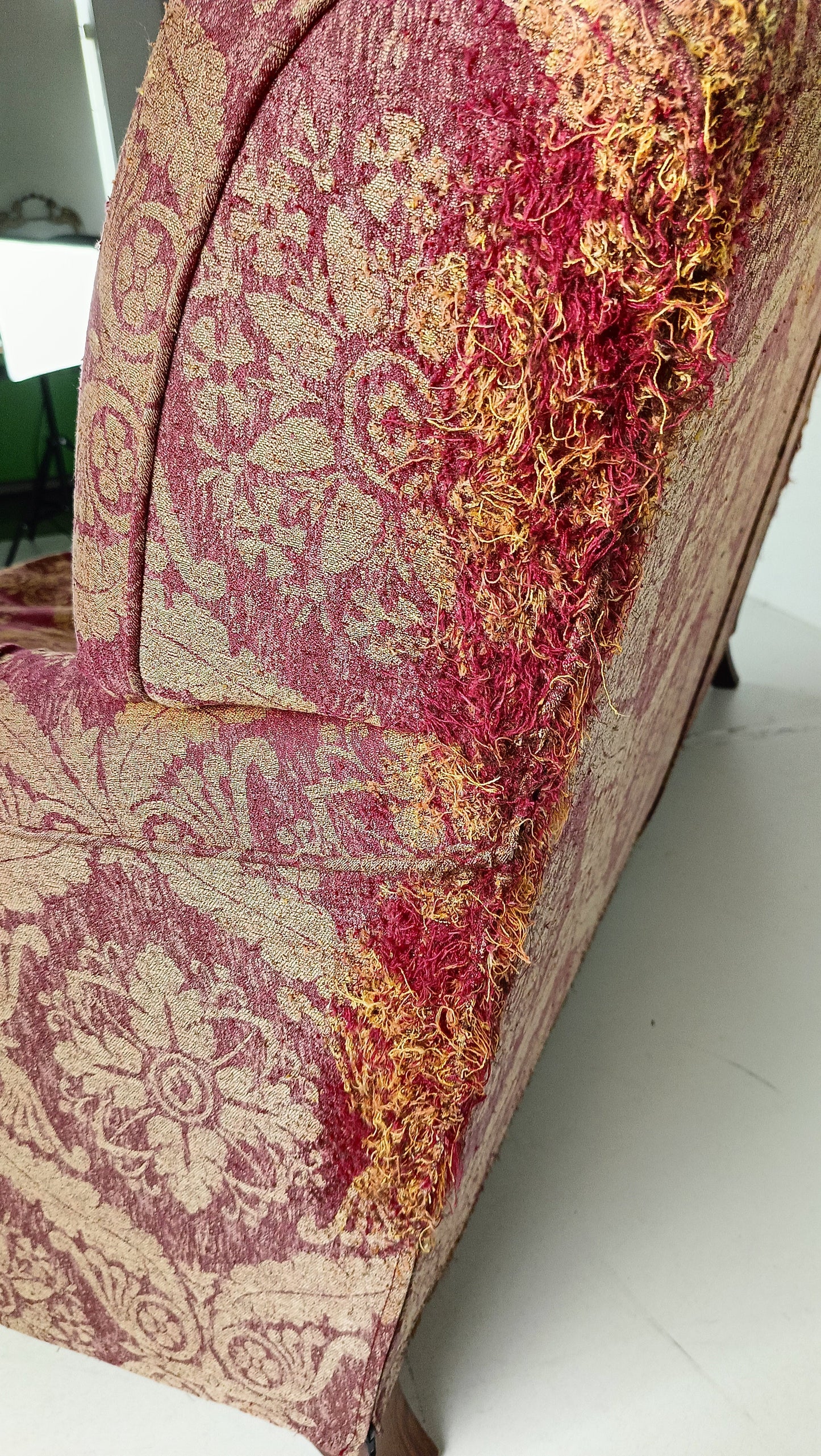 Edwardian Style English Sofa (2p) Edwardian Style English Sofa (2p)