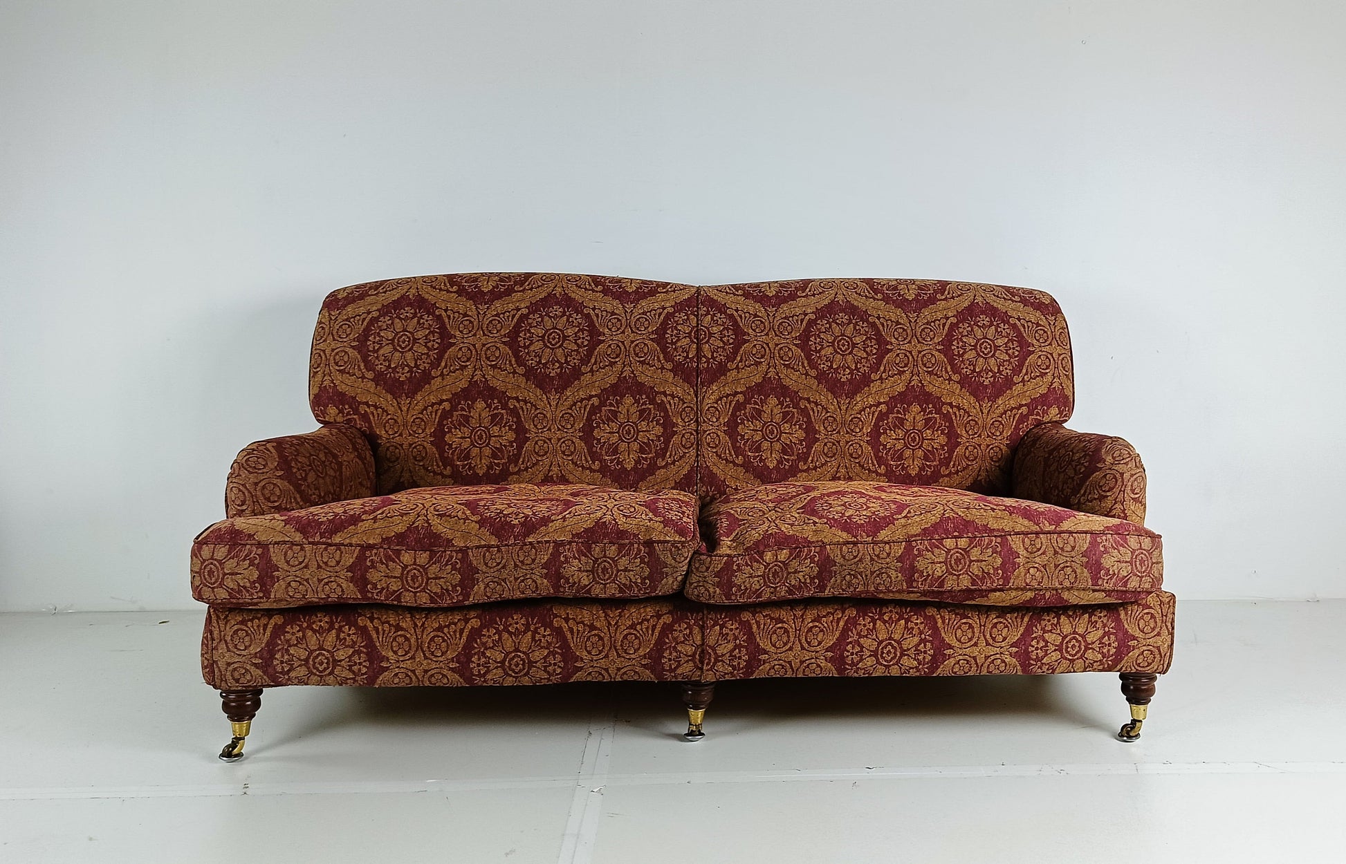 Edwardian Style English Sofa (3p) Edwardian Style English Sofa (3p)