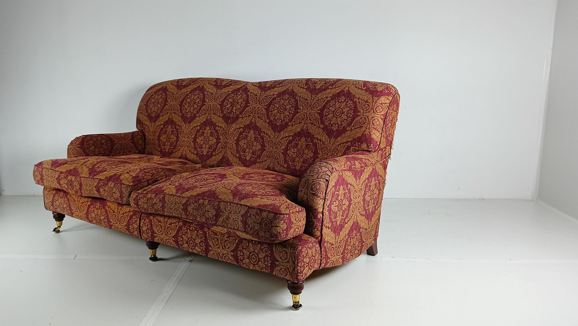Edwardian Style English Sofa (3p) Edwardian Style English Sofa (3p)