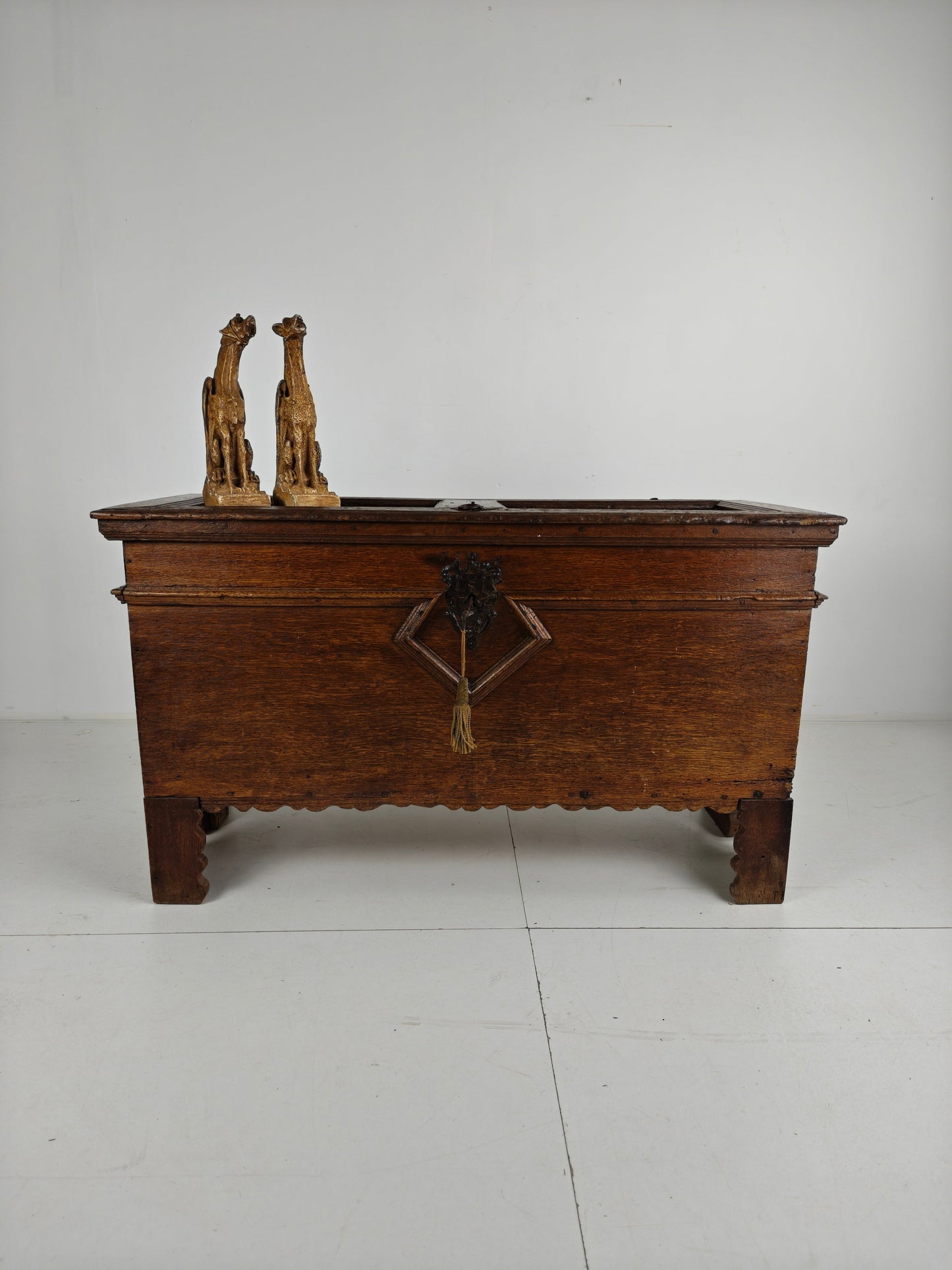 Elegant 18th Century Oak Chest – Dated 1756 Elegant 18th Century Oak Chest – Dated 1756