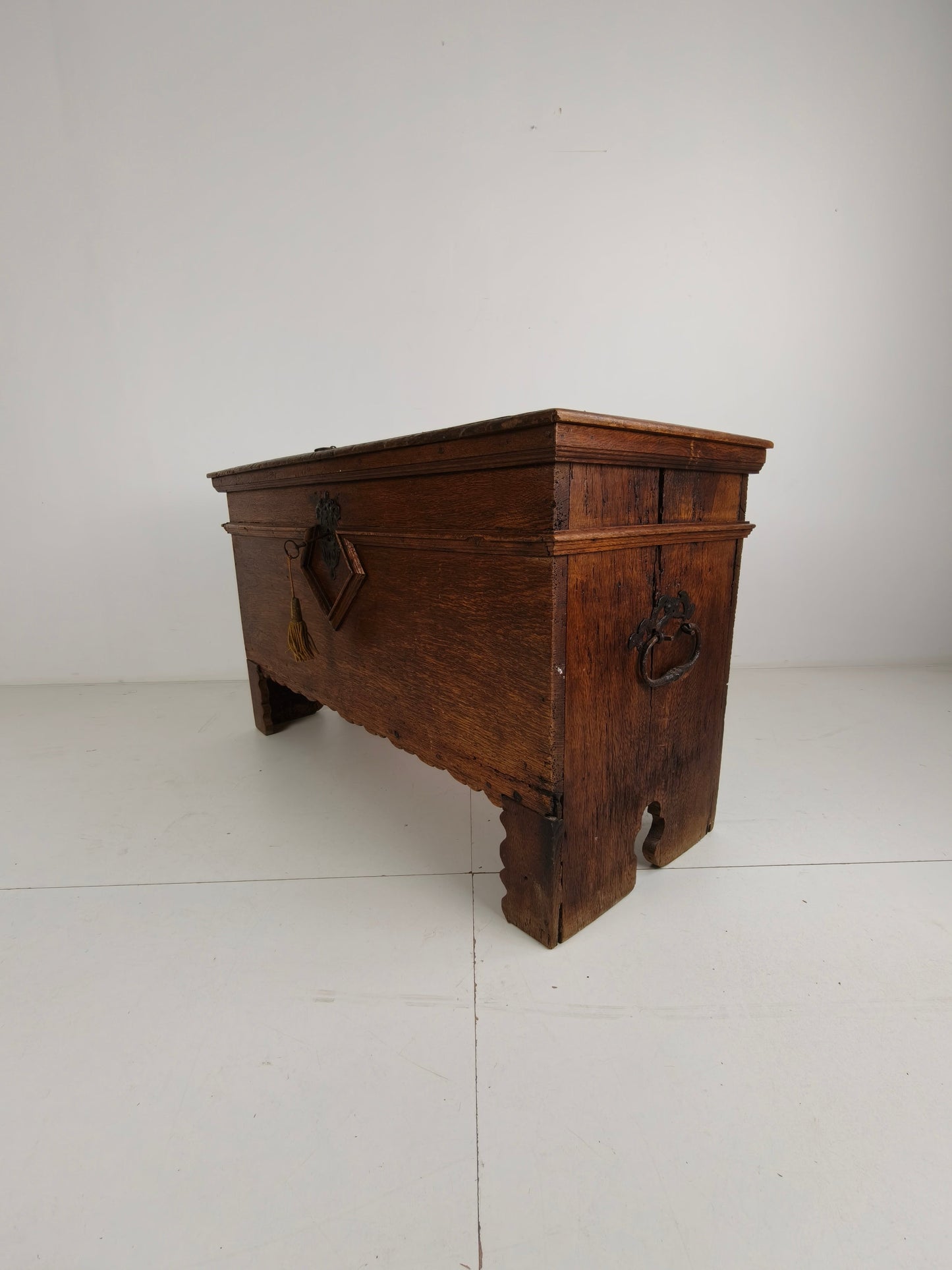 Elegant 18th Century Oak Chest – Dated 1756 Elegant 18th Century Oak Chest – Dated 1756