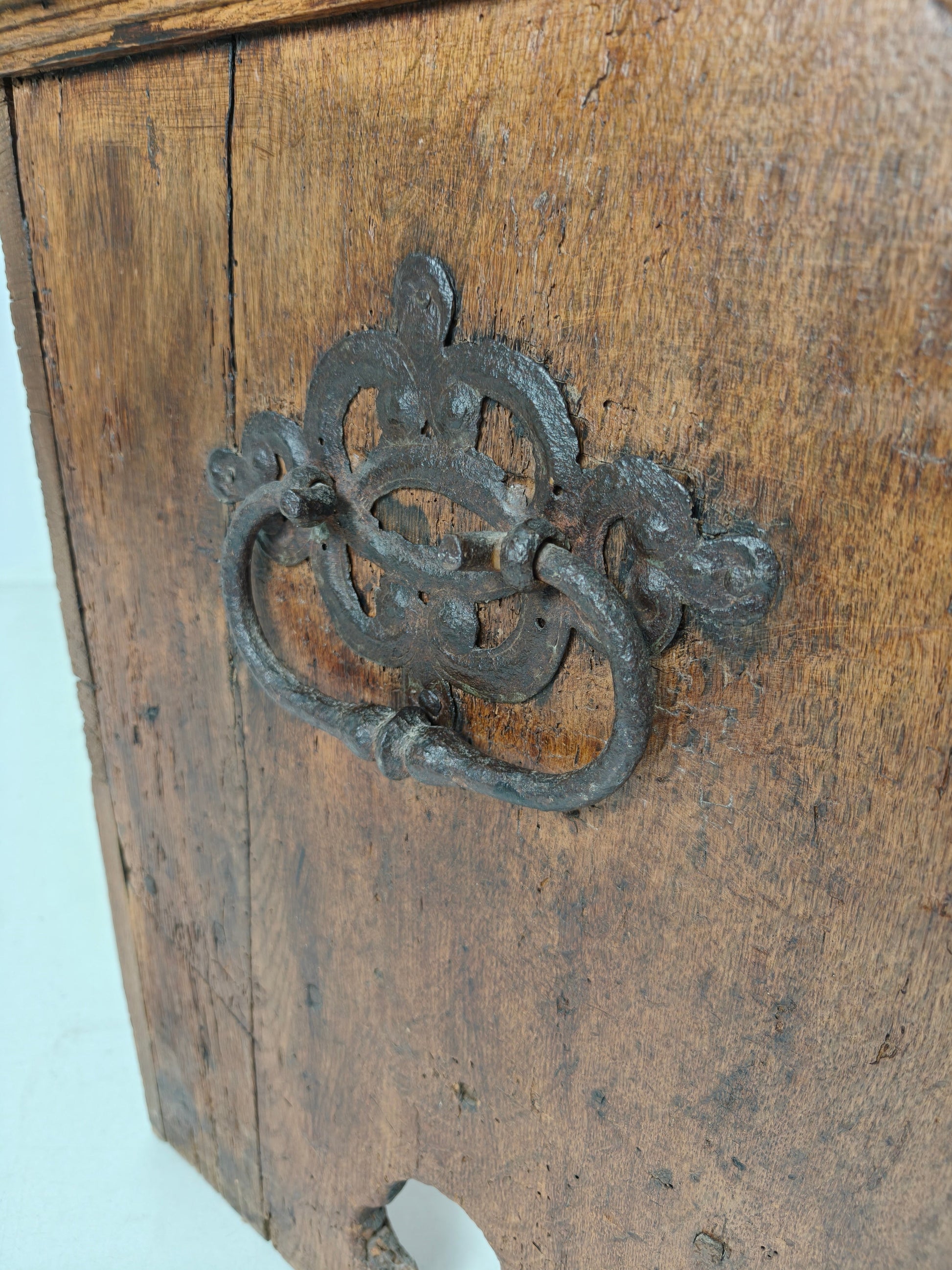 Elegant 18th Century Oak Chest – Dated 1756 Elegant 18th Century Oak Chest – Dated 1756