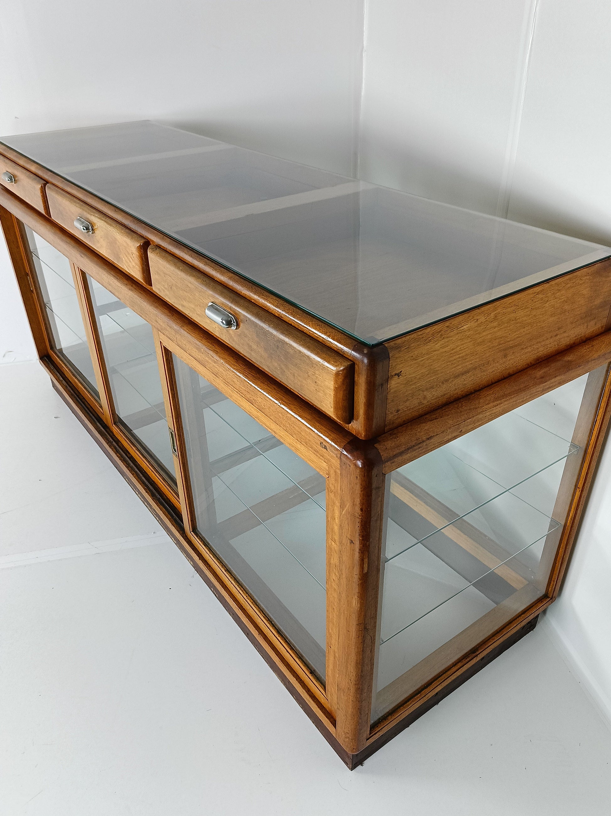 Elegant Antique Store Display With Glass Shelves Elegant Antique Store Display With Glass Shelves