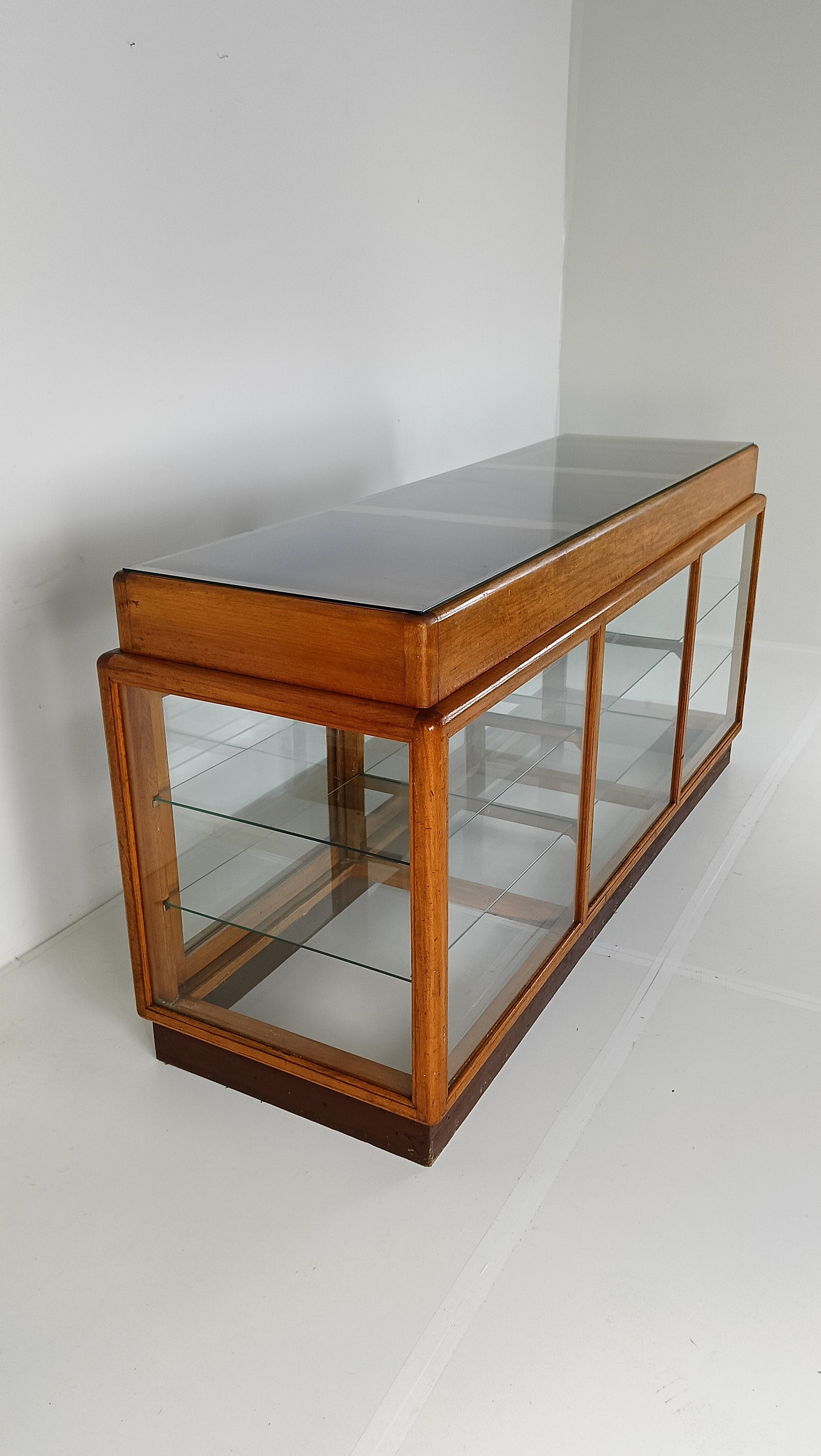 Elegant Antique Store Display With Glass Shelves Elegant Antique Store Display With Glass Shelves