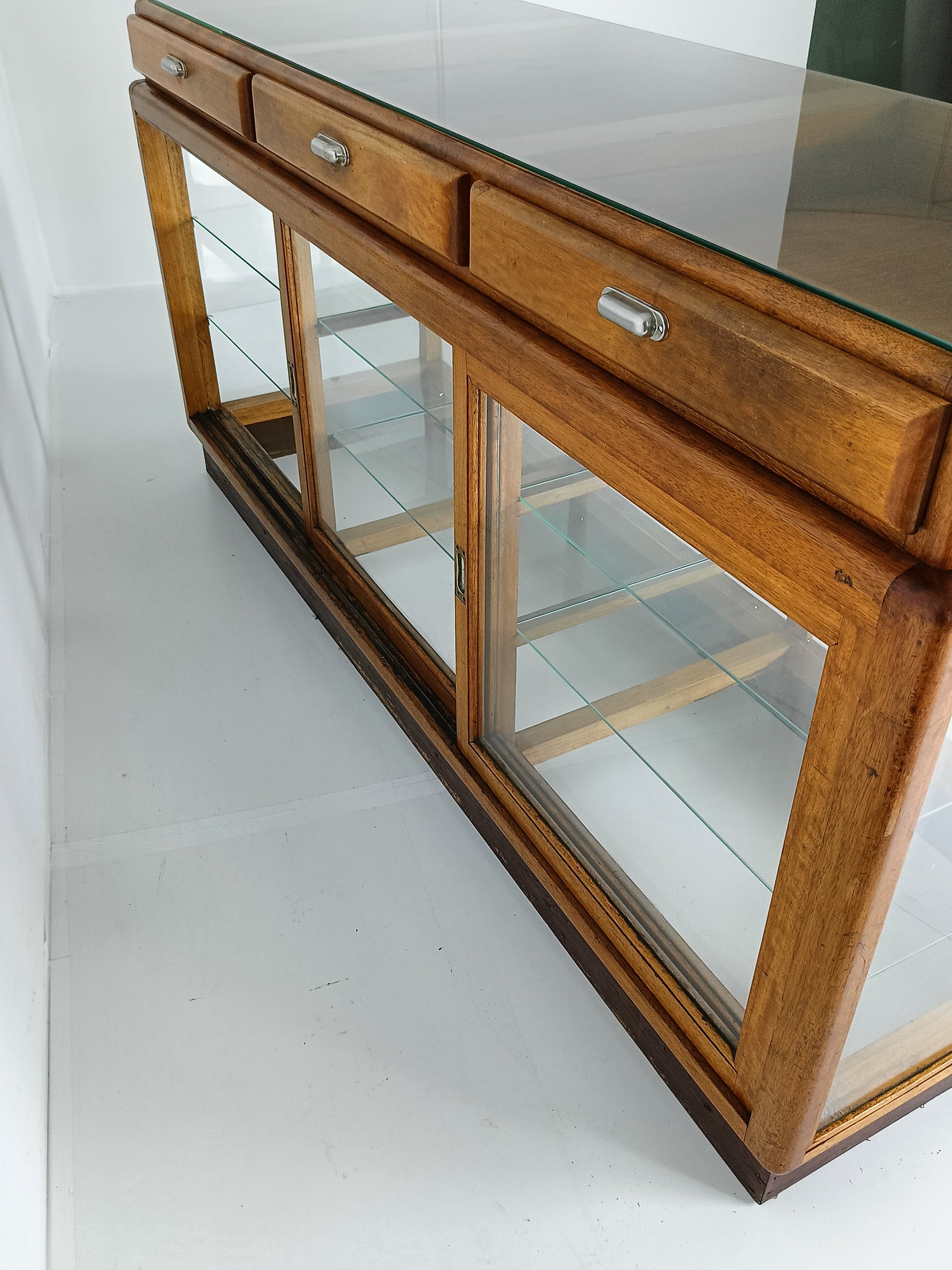 Elegant Antique Store Display With Glass Shelves Elegant Antique Store Display With Glass Shelves