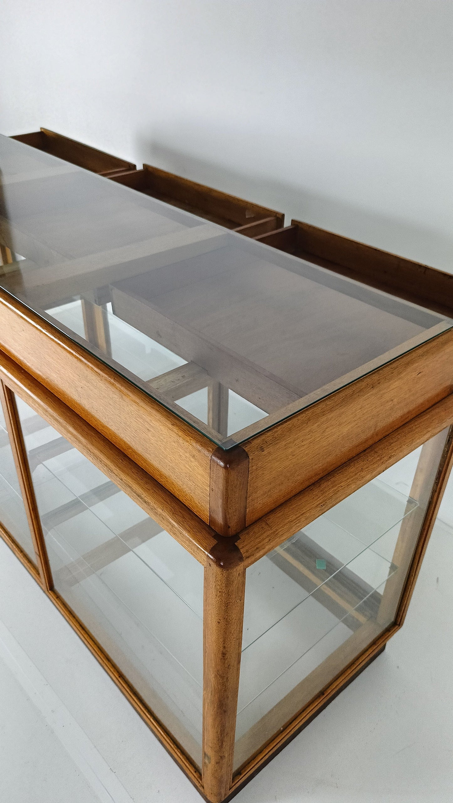 Elegant Antique Store Display With Glass Shelves Elegant Antique Store Display With Glass Shelves