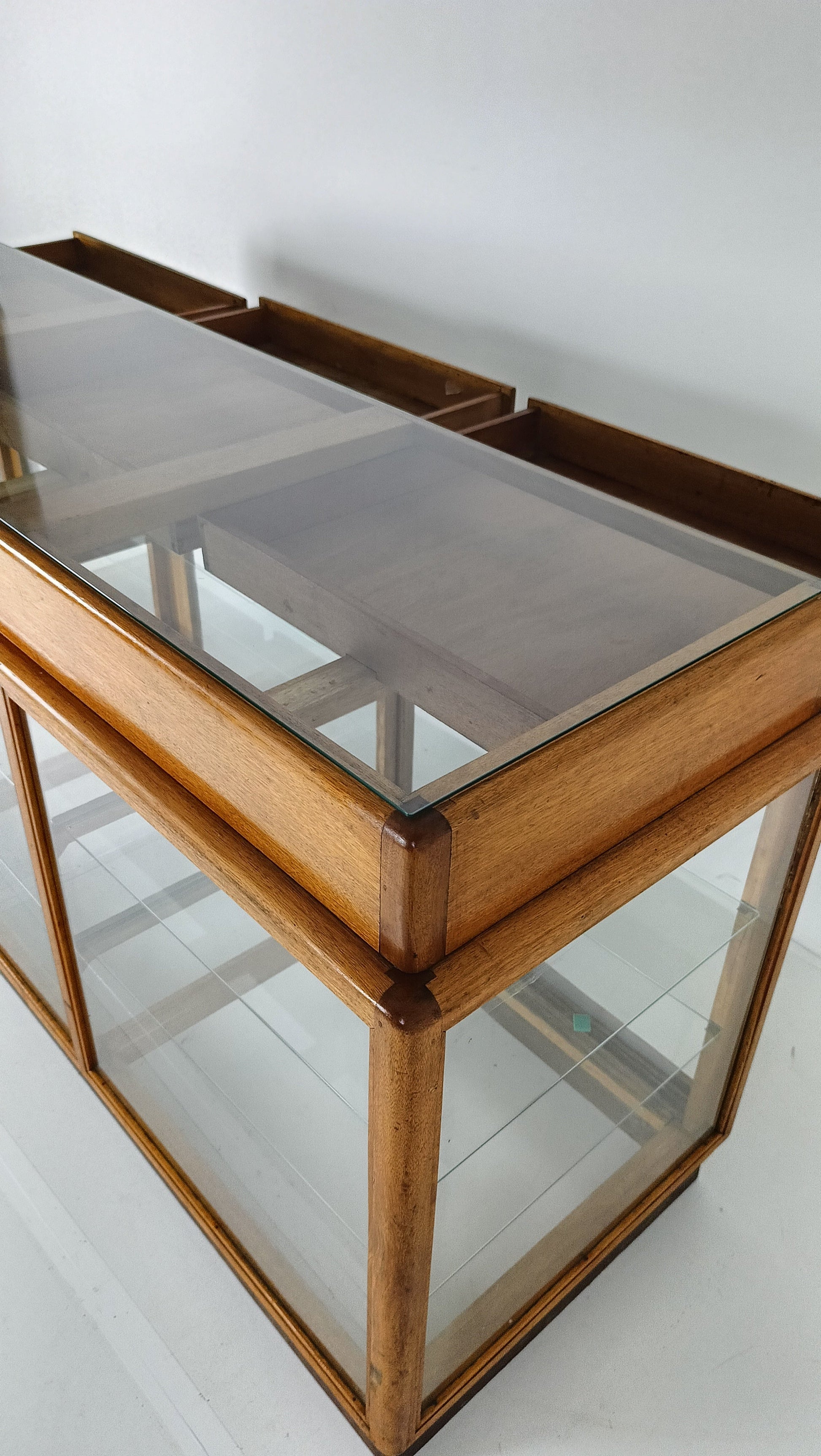 Elegant Antique Store Display With Glass Shelves Elegant Antique Store Display With Glass Shelves