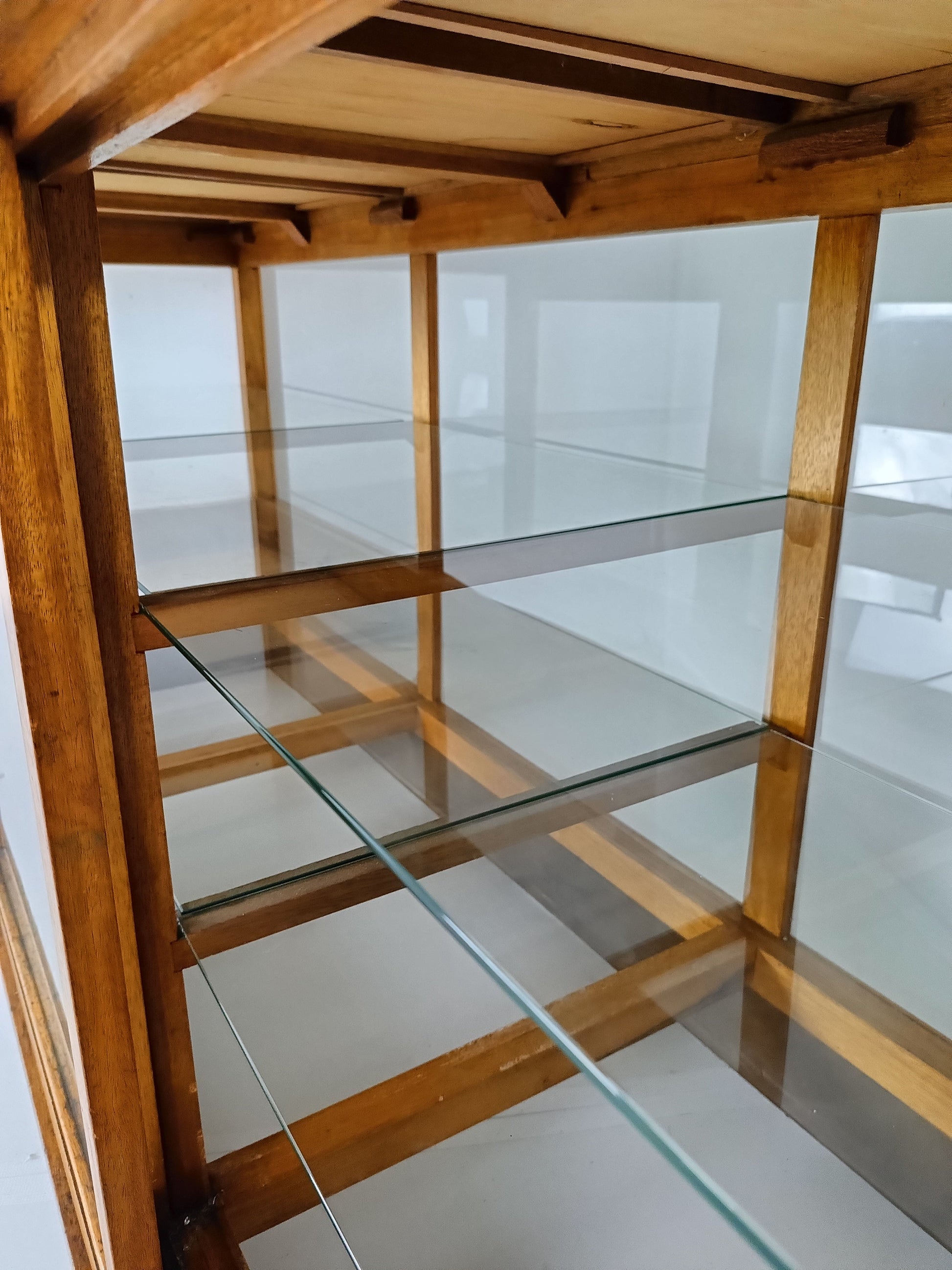 Elegant Antique Store Display With Glass Shelves Elegant Antique Store Display With Glass Shelves