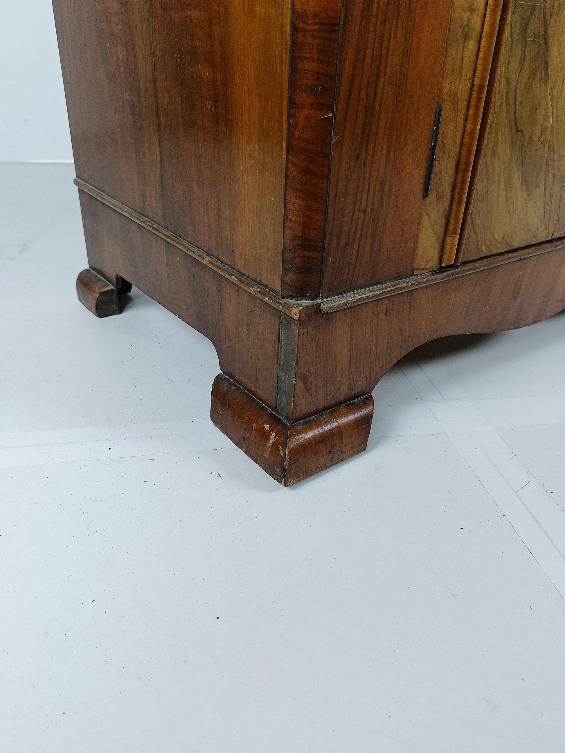 English Antique Wardrobe 1920's English Antique Wardrobe 1920's
