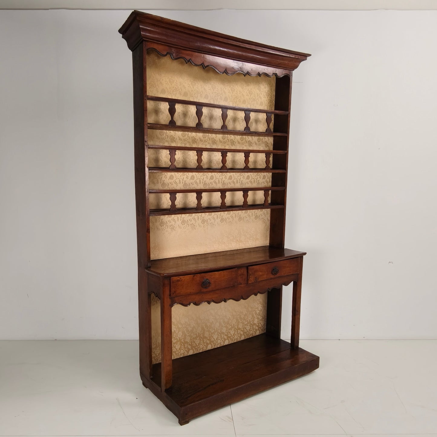 English Georgian Dresser – Solid Oak, circa 1800 English Georgian Dresser – Solid Oak, circa 1800