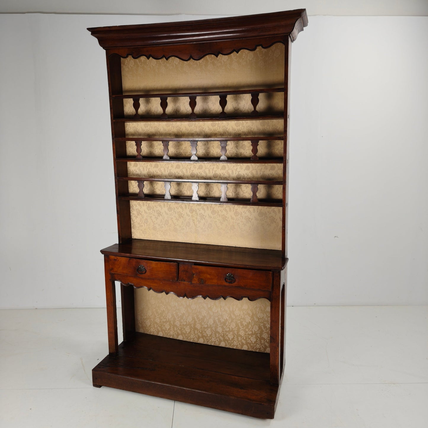 English Georgian Dresser – Solid Oak, circa 1800 English Georgian Dresser – Solid Oak, circa 1800