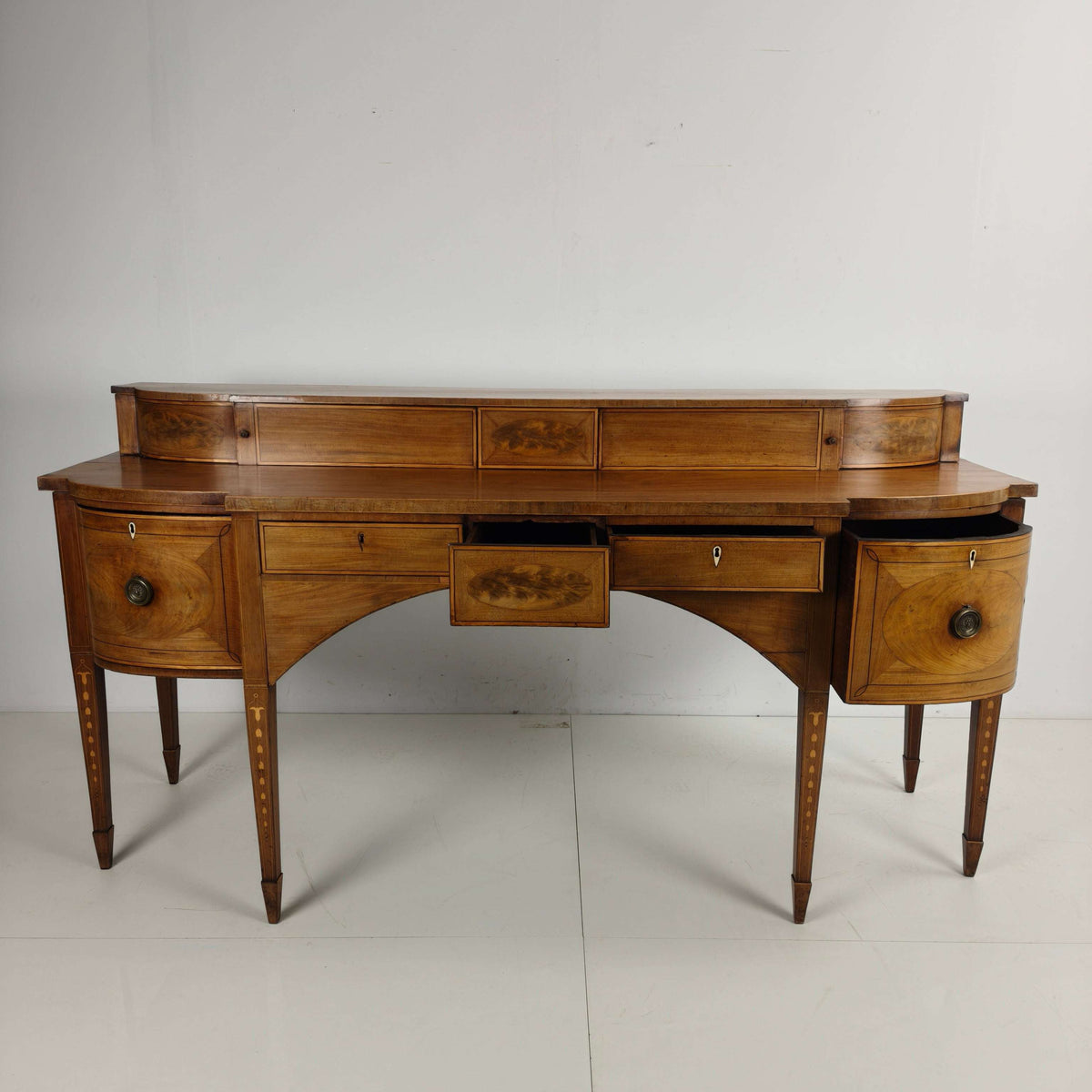 English Georgian Revival Sideboard – 19th early Century English Georgian Revival Sideboard – 19th early Century