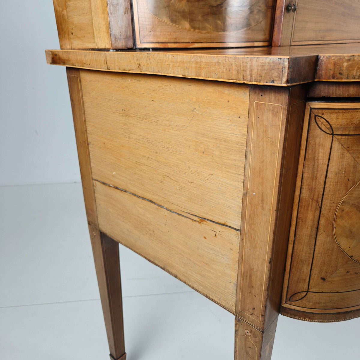 English Georgian Revival Sideboard – 19th early Century English Georgian Revival Sideboard – 19th early Century
