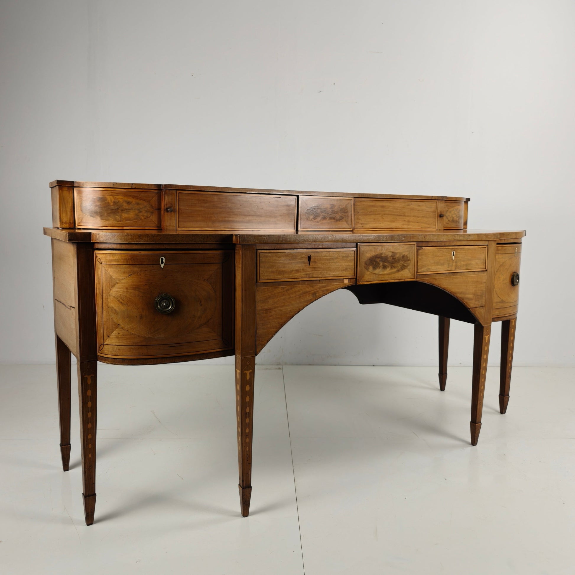 English Georgian Revival Sideboard – 19th early Century English Georgian Revival Sideboard – 19th early Century
