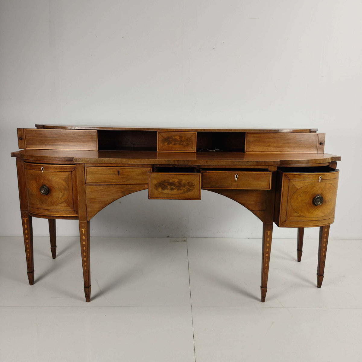 English Georgian Revival Sideboard – 19th early Century English Georgian Revival Sideboard – 19th early Century