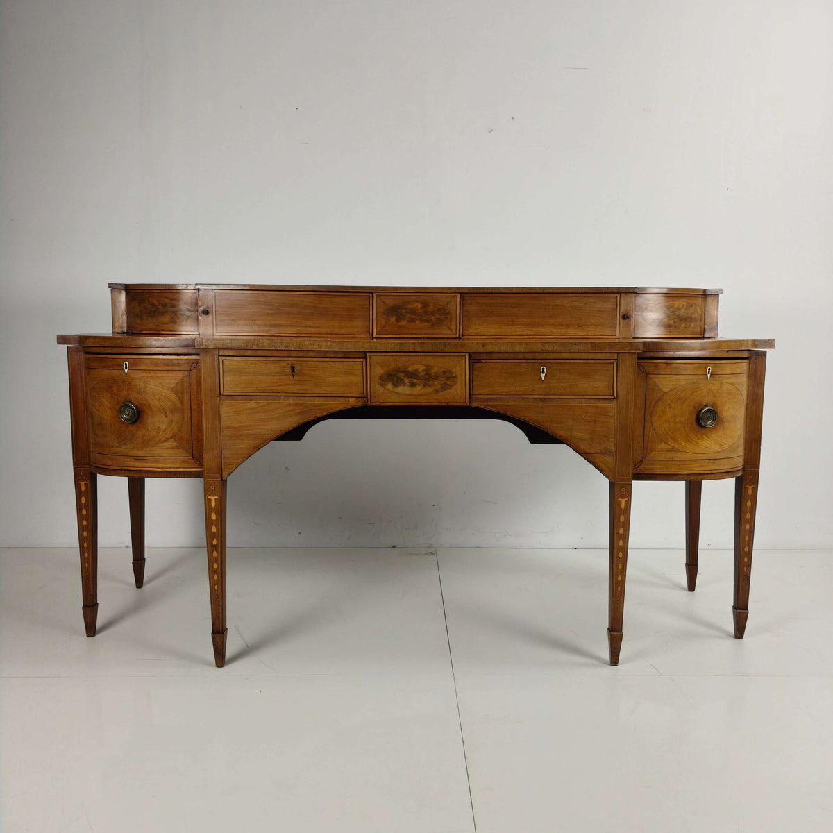 English Georgian Revival Sideboard – 19th early Century English Georgian Revival Sideboard – 19th early Century