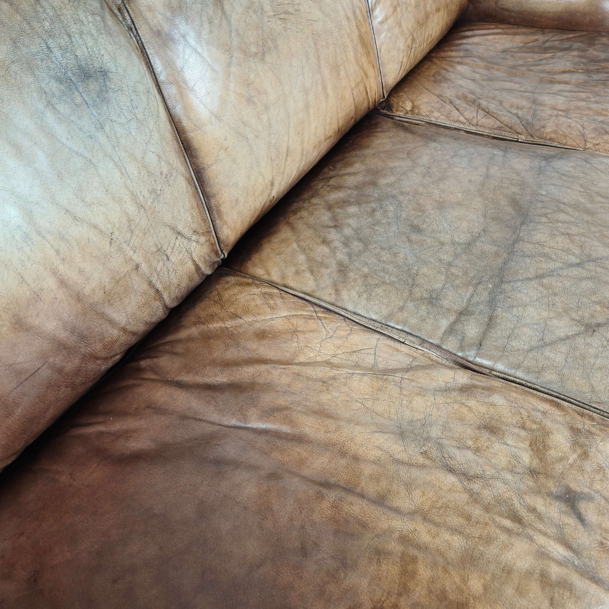 English Howard & Sons Style Leather Sofa – 20th Century English Howard & Sons Style Leather Sofa – 20th Century
