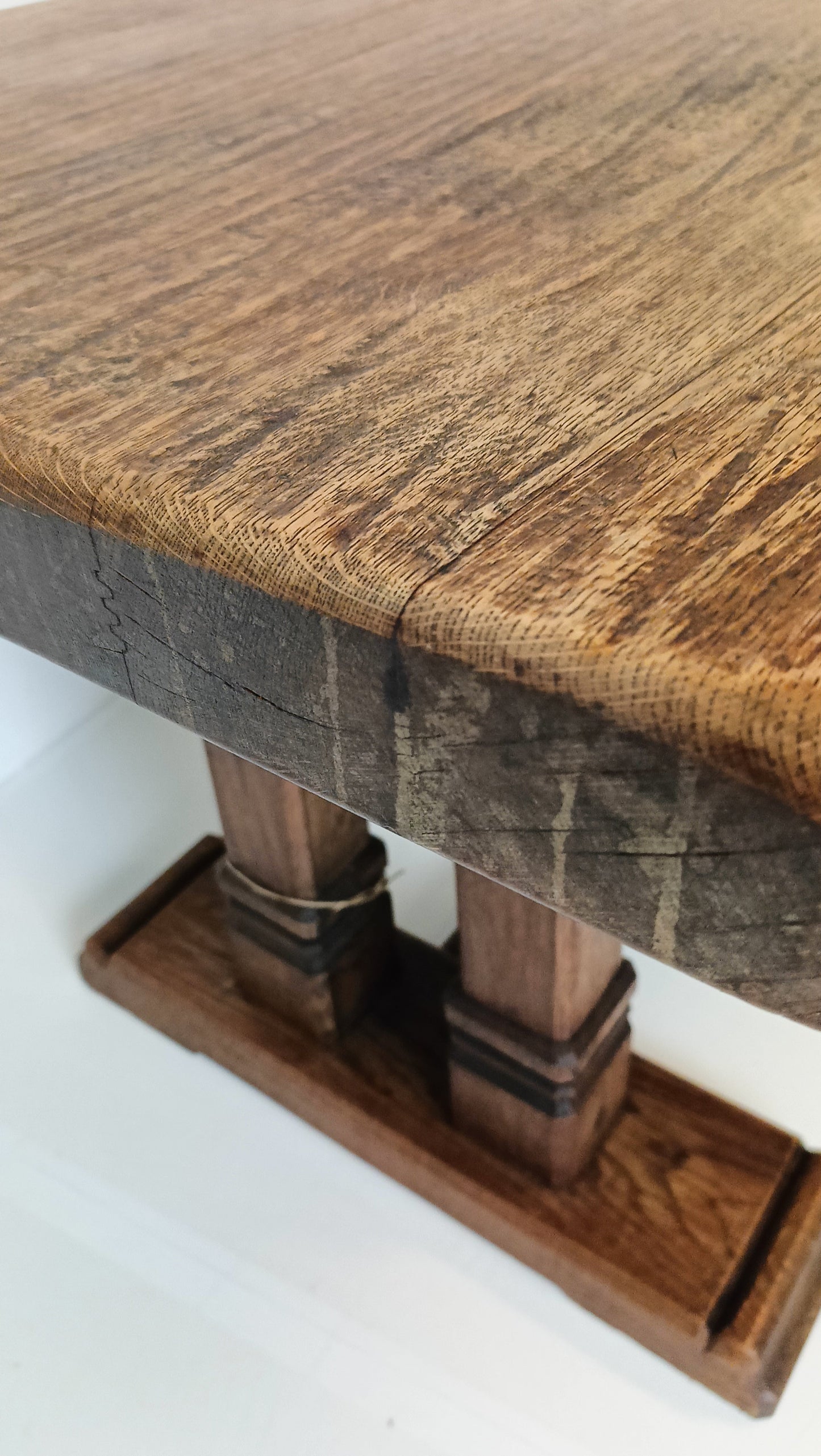 Excellent Oak Monastary Table Excellent Oak Monastary Table